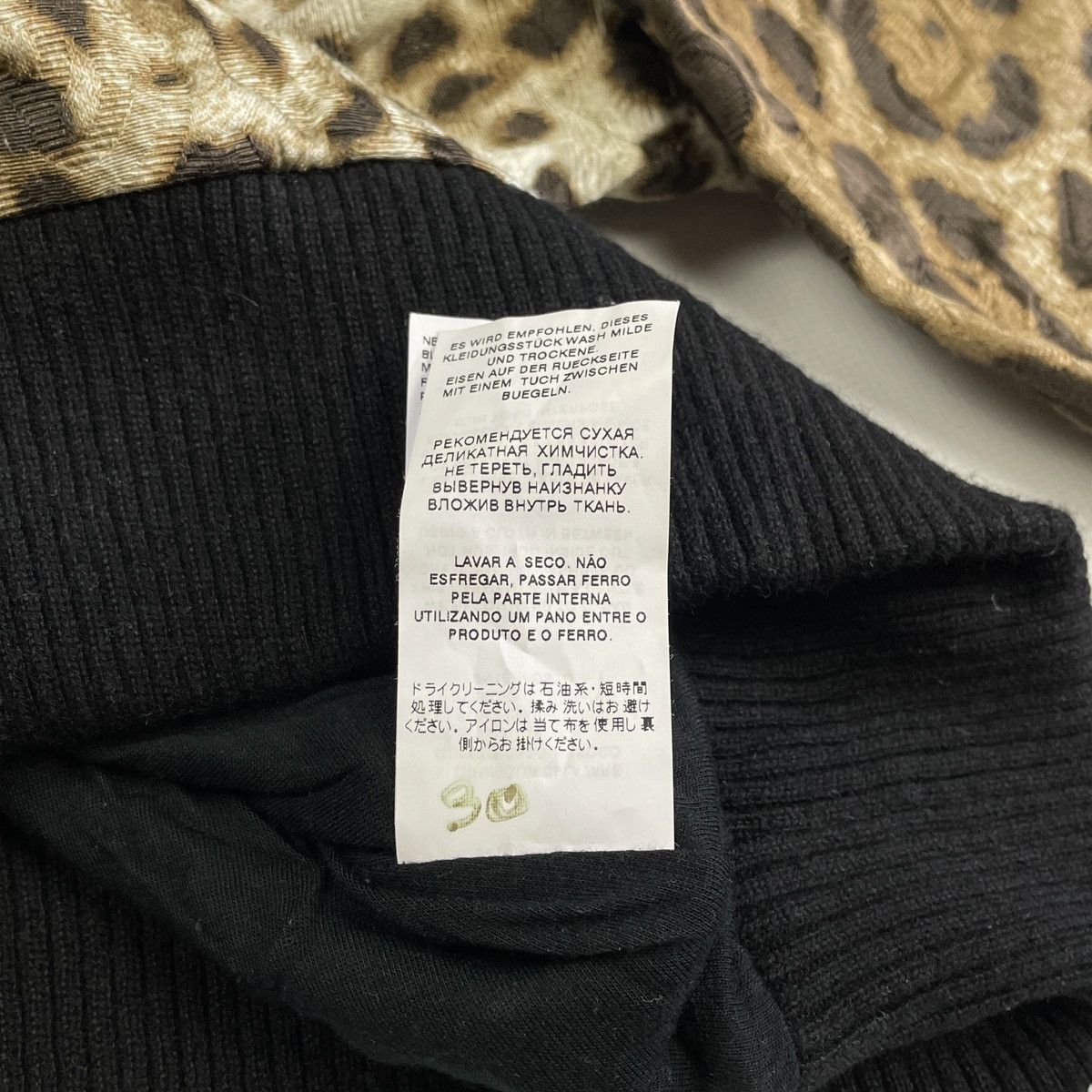 Dolce & Gabbana Dolce & Gabbana Leopard Print Crop Crewneck Size XS / US 0-2 / IT 36-38 - 10 Thumbnail