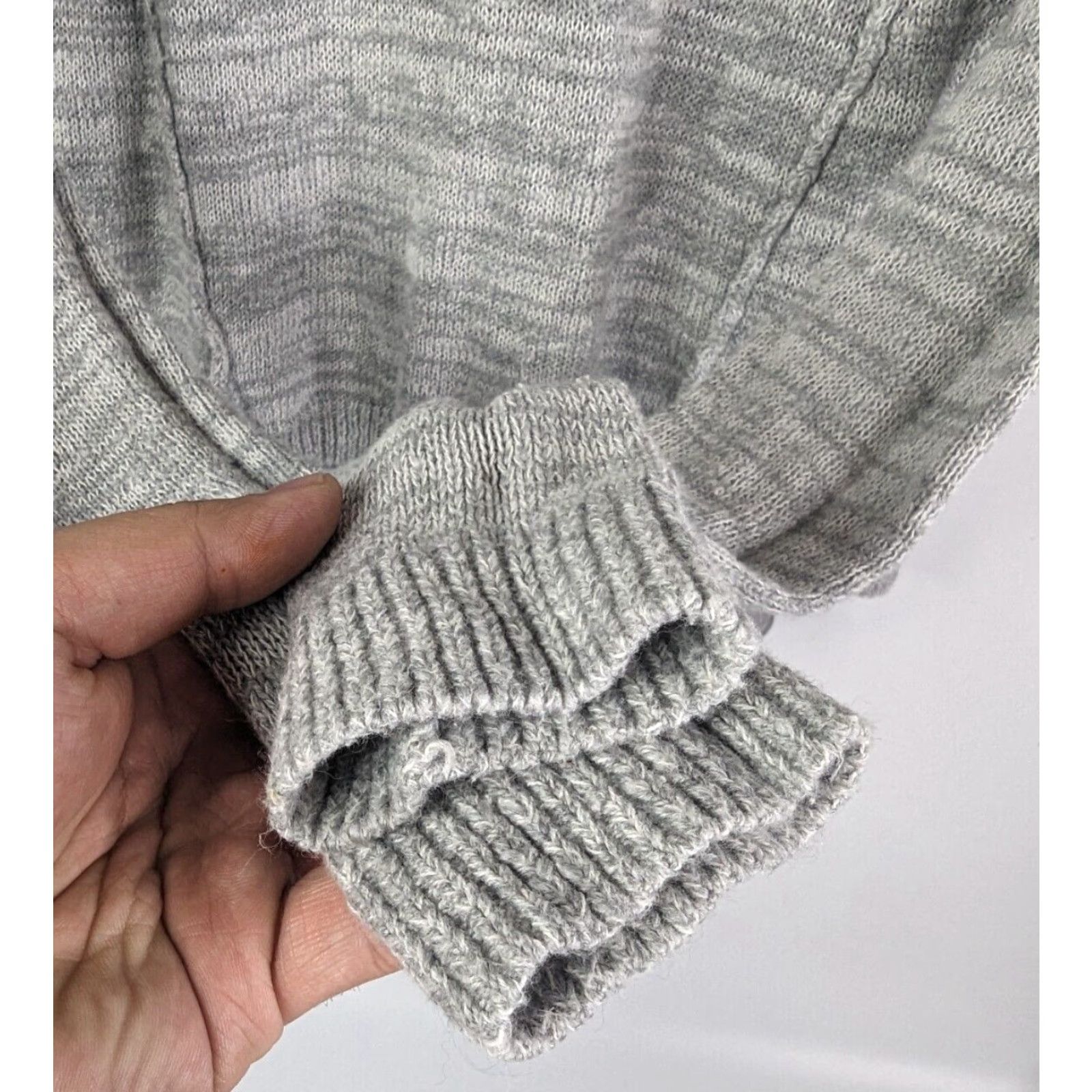 Abercrombie & Fitch Abercrombie & Fitch Sweater Grey Sheer Back Panel Lightweight Women's Small Size S / US 4 / IT 40 - 3 Thumbnail