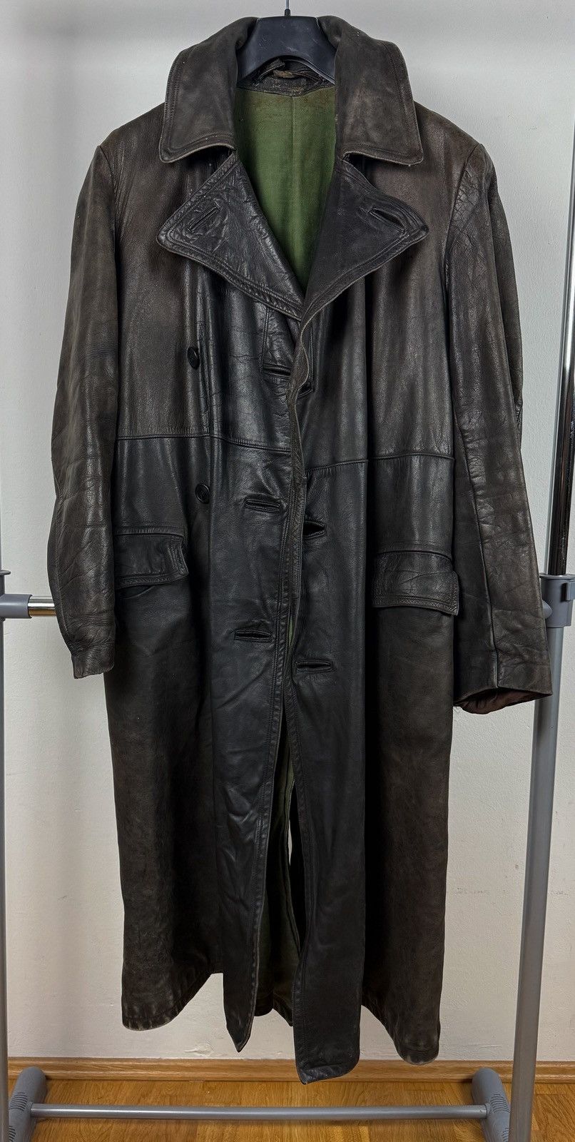 Vintage Vintage 1950s European Leather Trenchcoat Size US L / EU 52-54 / 3 - 1 Thumbnail