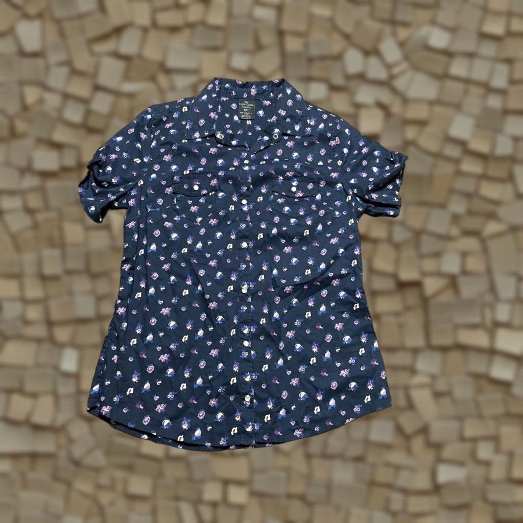 Faded Glory Faded Glory Shirt Women's Small Short Sleeve Button-Up Multicolor Blue White Purple Casual Basic Colorful Size S / US 4 / IT 40 - 1 Thumbnail