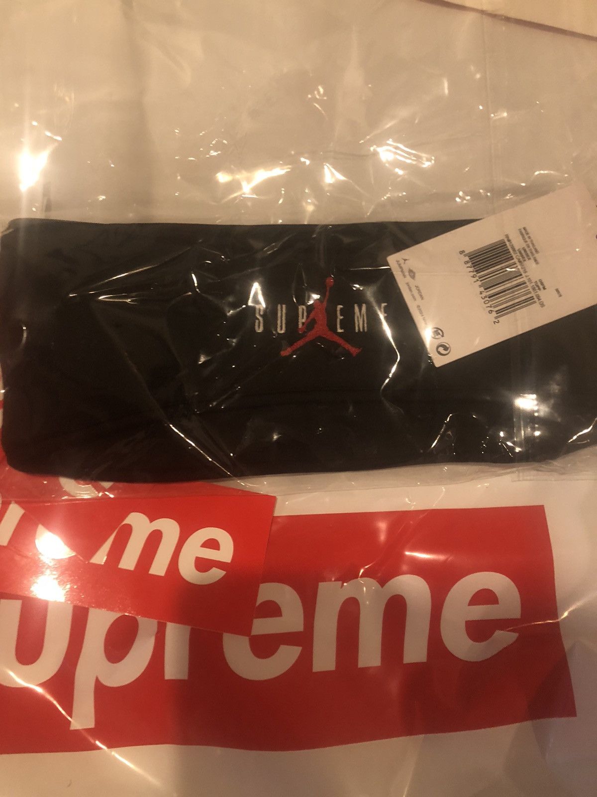 Jordan Brand × Supreme FW24 Supreme Jordan Headband Black In Hand Size ONE SIZE - 3 Thumbnail