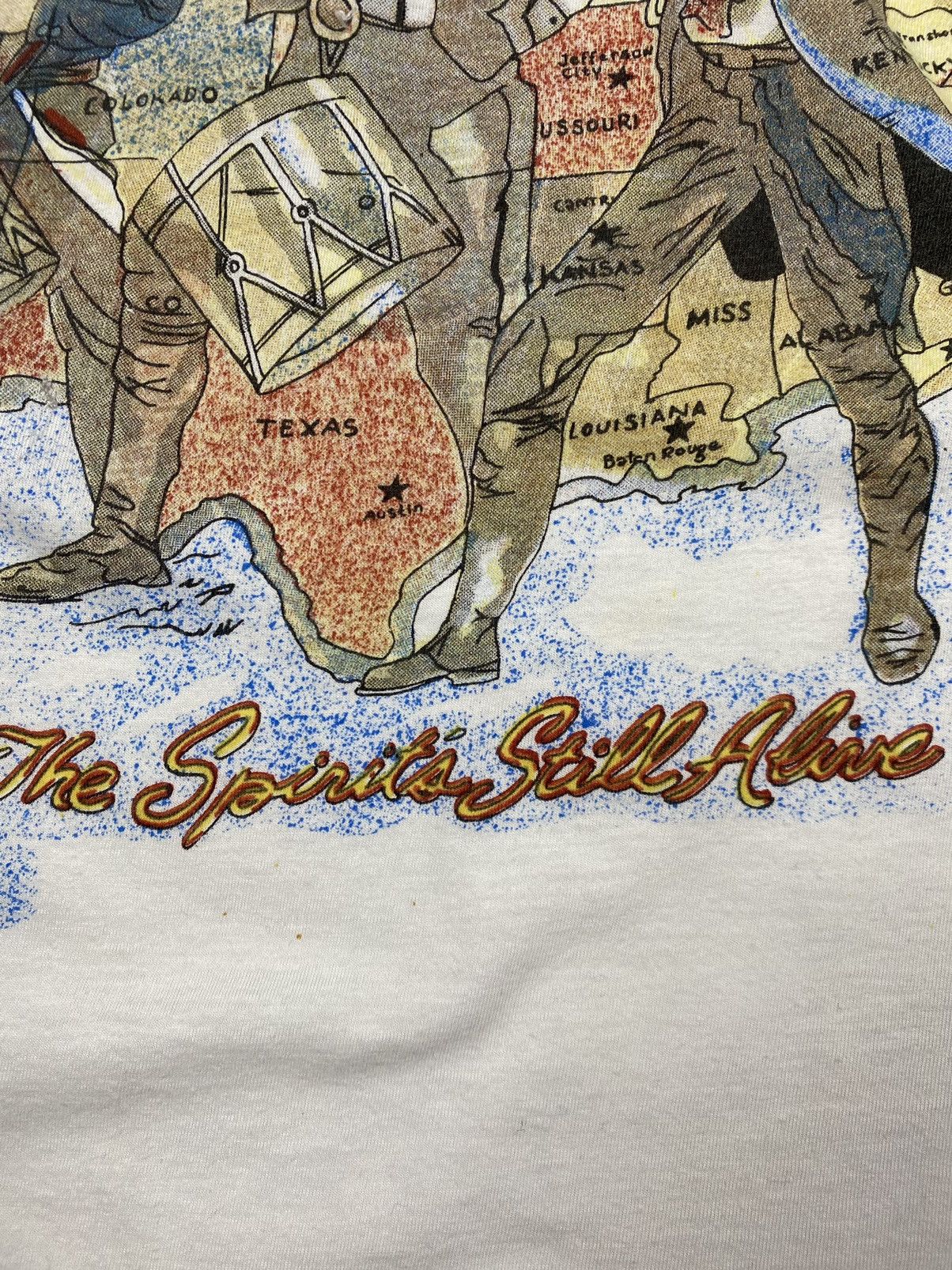 Other Vintage 90s Native Americans Indian Spirit Still Alive Tee Size US L / EU 52-54 / 3 - 16 Thumbnail
