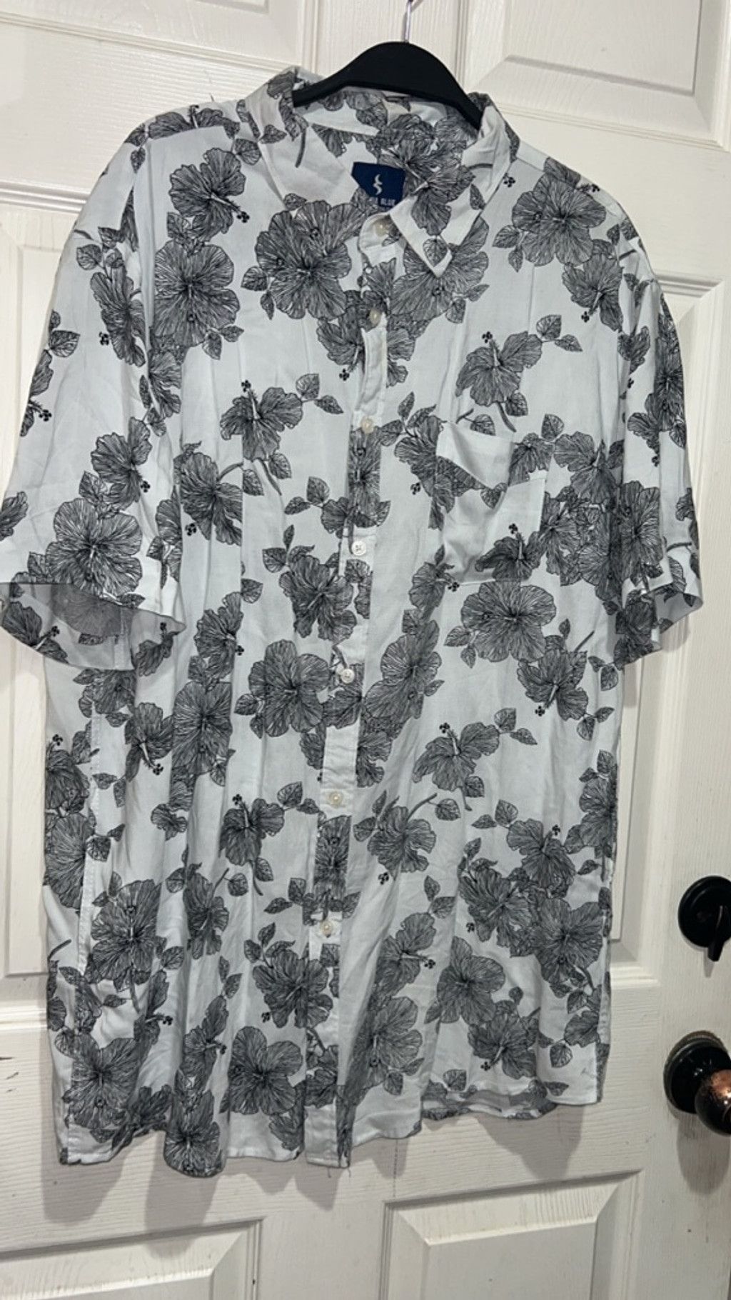 Other Men's Banana Blue Casual Button Down Shirt XL White Black Size US XL / EU 56 / 4 - 1 Thumbnail