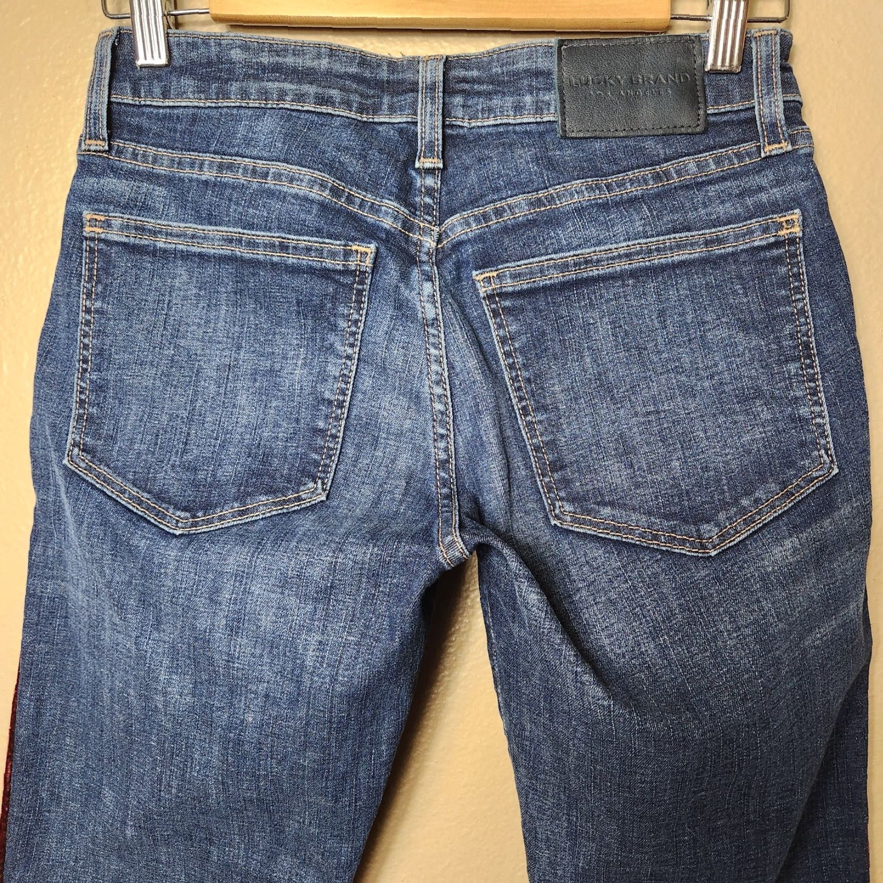 Lucky Brand Lucky Brand Jeans Wmns Low Rise Skinny Ankle Dark Denim w/Velvet Outseam Piping 2/26 Bohemian Womens Jeans Streetwear Size 26" / US 2 / IT 38 - 6 Thumbnail