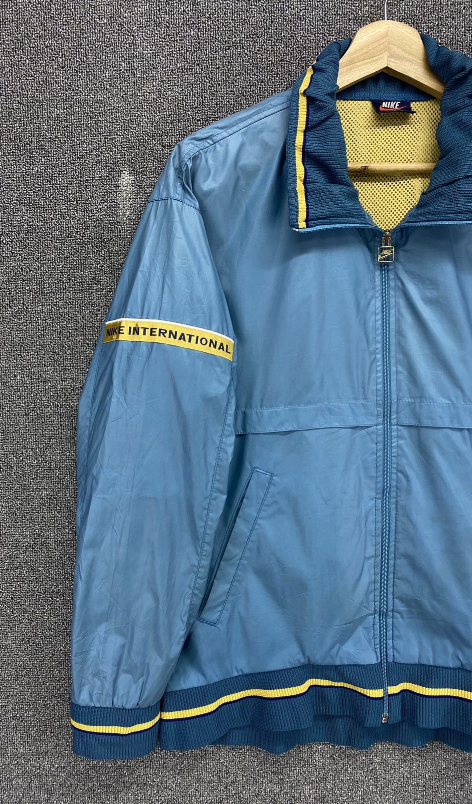 Nike Vintage 80s Nike International Light Jacket Size US M / EU 48-50 / 2 - 3 Thumbnail