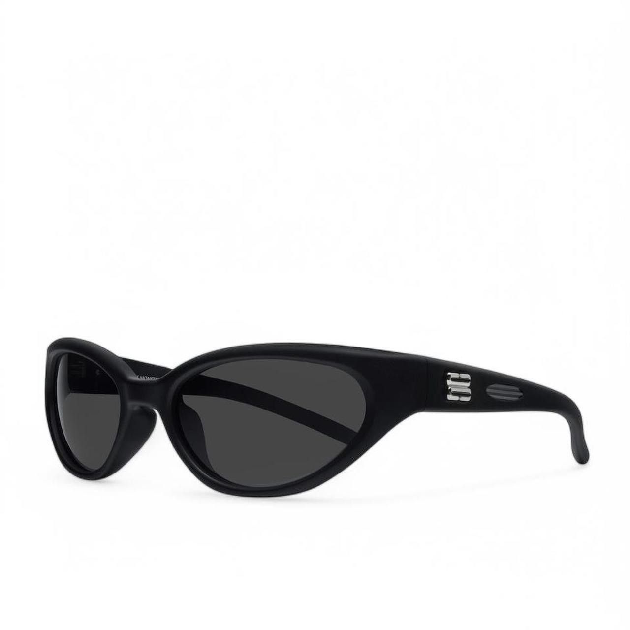 Gentle Monster Gentle Monster Juicy 01 Black Sunglasses Size ONE SIZE - 2 Thumbnail