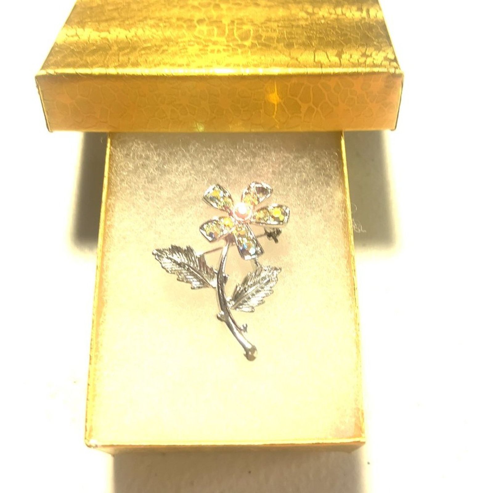 & Other Stories Vintage Sarah Coventry Rhinestone Silver Brush Flower Brooch Size ONE SIZE - 4 Thumbnail