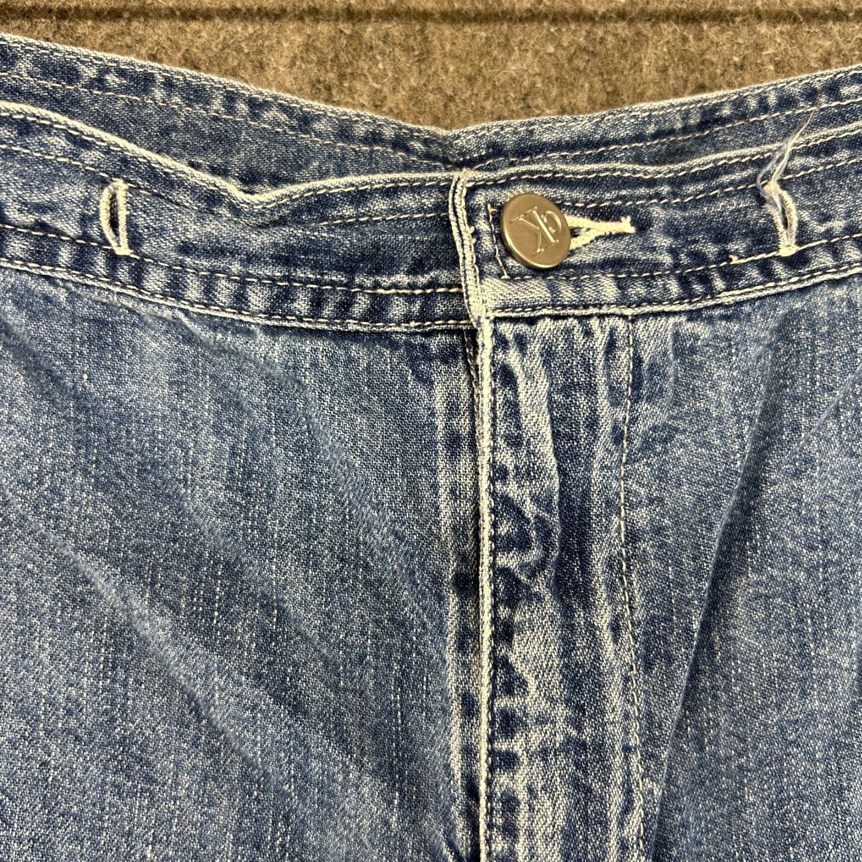 Calvin Klein VINTAGE Calvin Klein Shorts Womens L Blue Denim Cargo 90s 5-Pocket Design Size 36" / US 14 / IT 50 - 2 Thumbnail