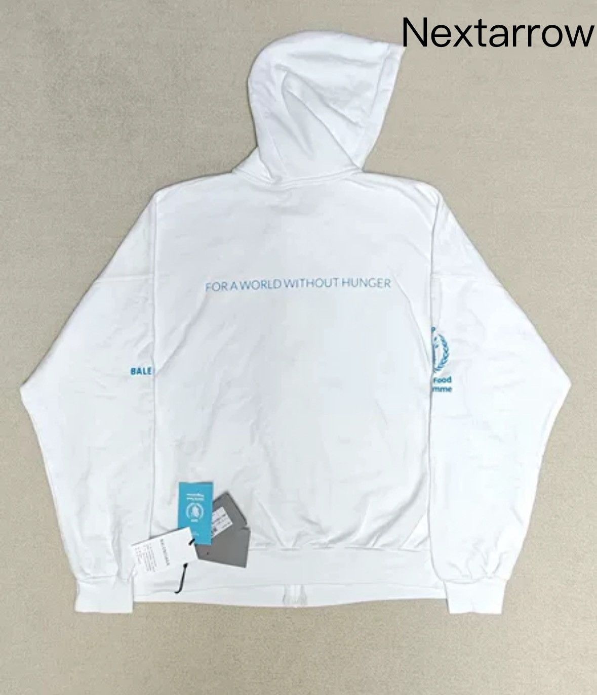 Balenciaga Balenciaga23ss Wfp Charity Co branded Zipper Hoodie Size US S / EU 44-46 / 1 - 2 Thumbnail
