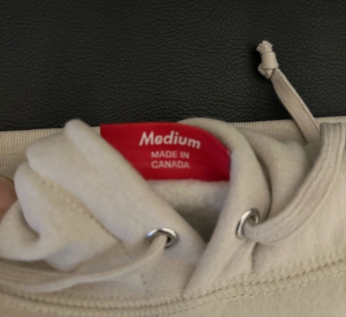Supreme Supreme Box Logo FW 24 Size US M / EU 48-50 / 2 - 4 Thumbnail