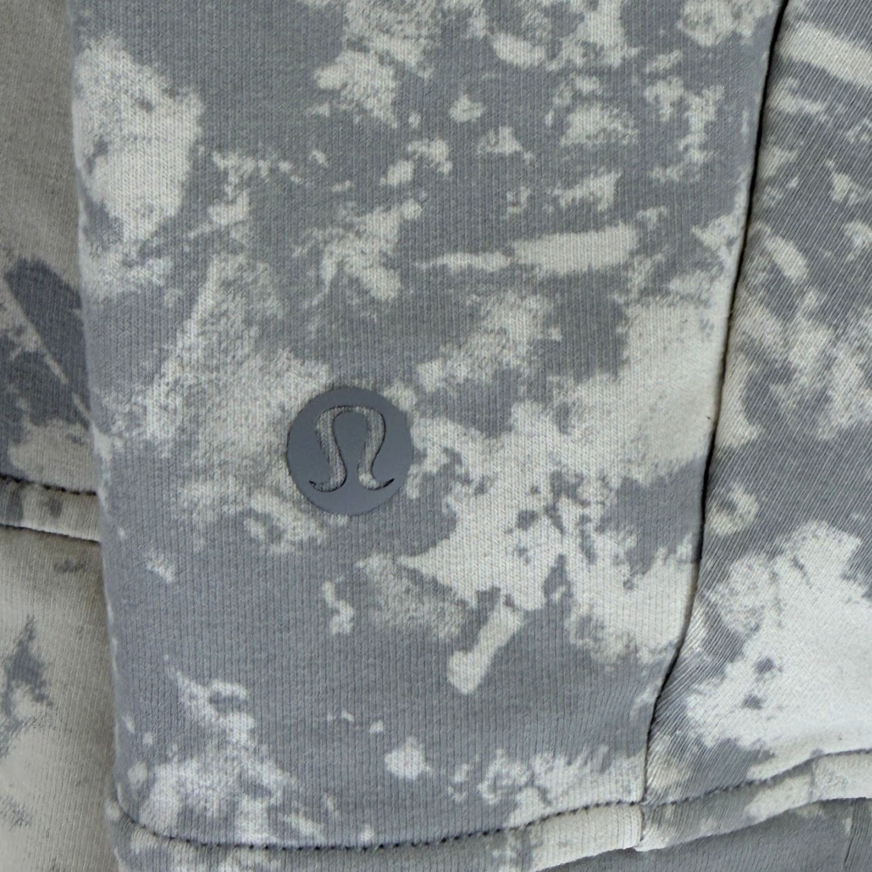Lululemon Lululemon Athletic Crewneck City Sweatshirt Tie Dye Gray White Logo L Sweatshirt, Gray, L, Men Size US L / EU 52-54 / 3 - 4 Thumbnail