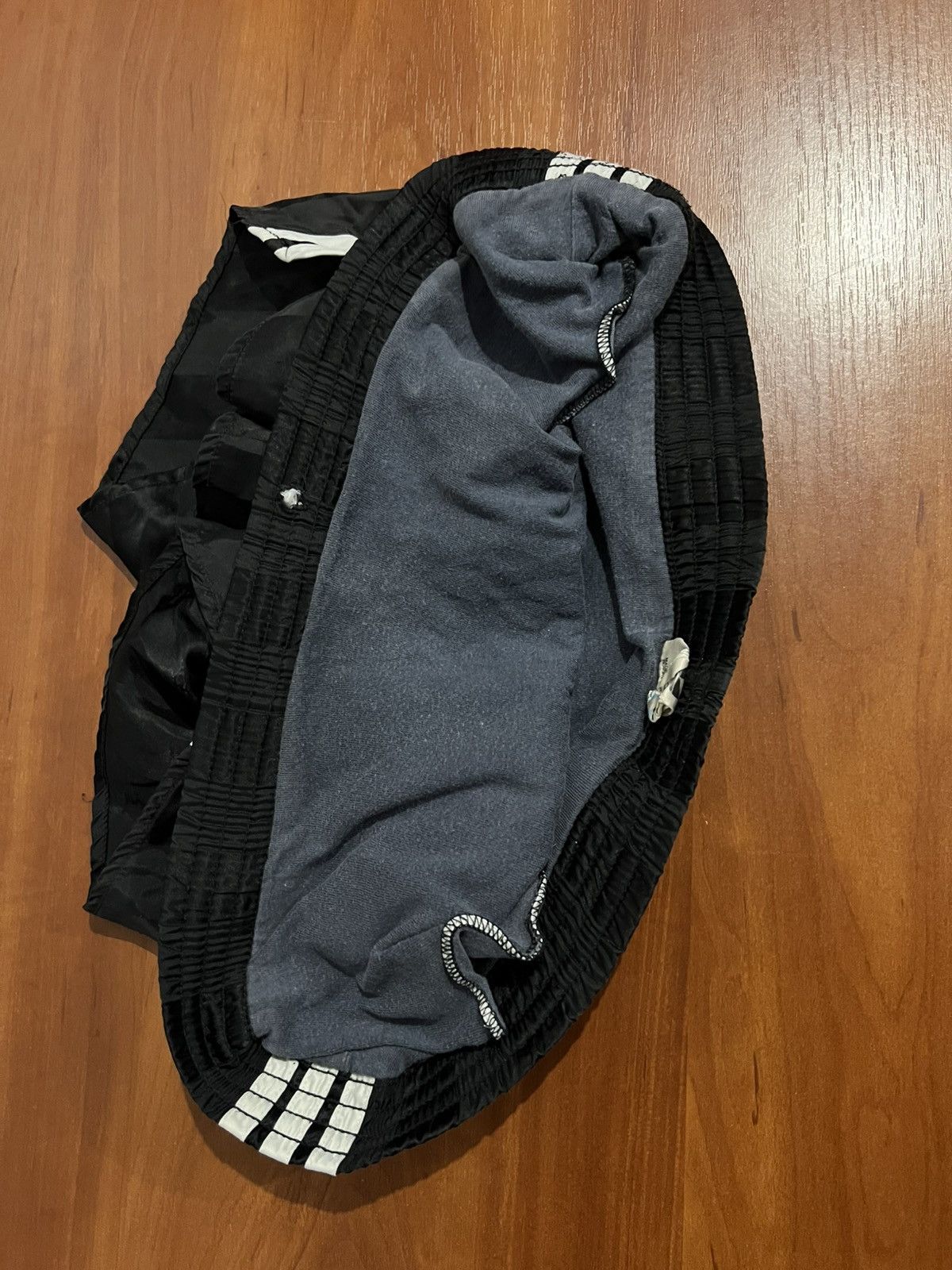 Adidas ADIDAS NYLON SPRINTER ICONIC SHORTS GLANZ RACER RETRO SIZE M Size US 36 / EU 52 - 15 Thumbnail