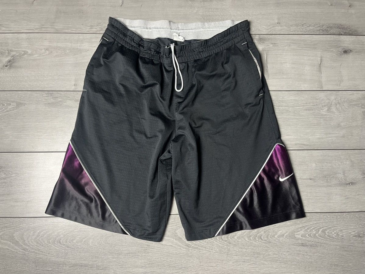Nike Nike Lebron James Shorts Basketball NBA size XLarge Size US 36 / EU 52 - 1 Thumbnail