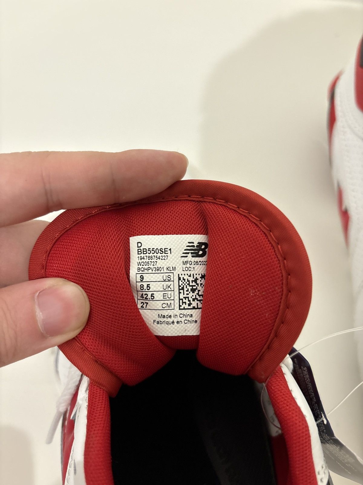 New Balance New Balance 550 White / Red - US 9 Size US 9 / EU 42 - 6 Thumbnail