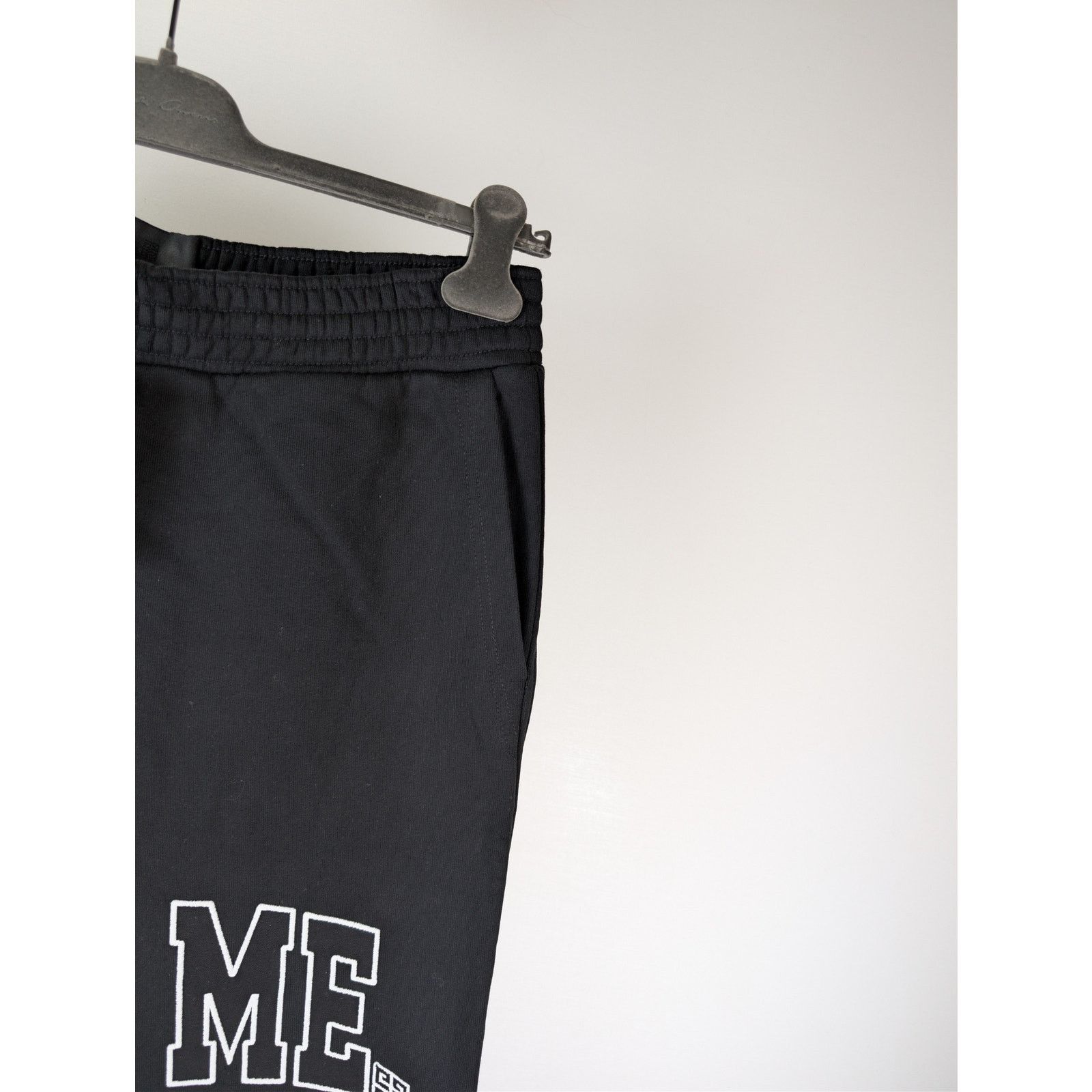 Givenchy o1rshd1 Hug Me Jogging Sweatpants / Trousers in Black Size US XL / EU 56 / 4 - 5 Thumbnail