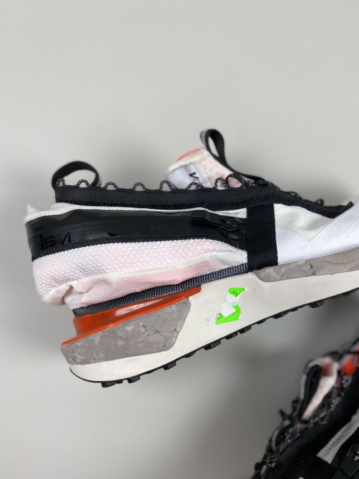 Japanese Brand Nike Ispa Drifter Gator White / Black men’s sneakers shoes Size US 9.5 / EU 42-43 - 11 Thumbnail