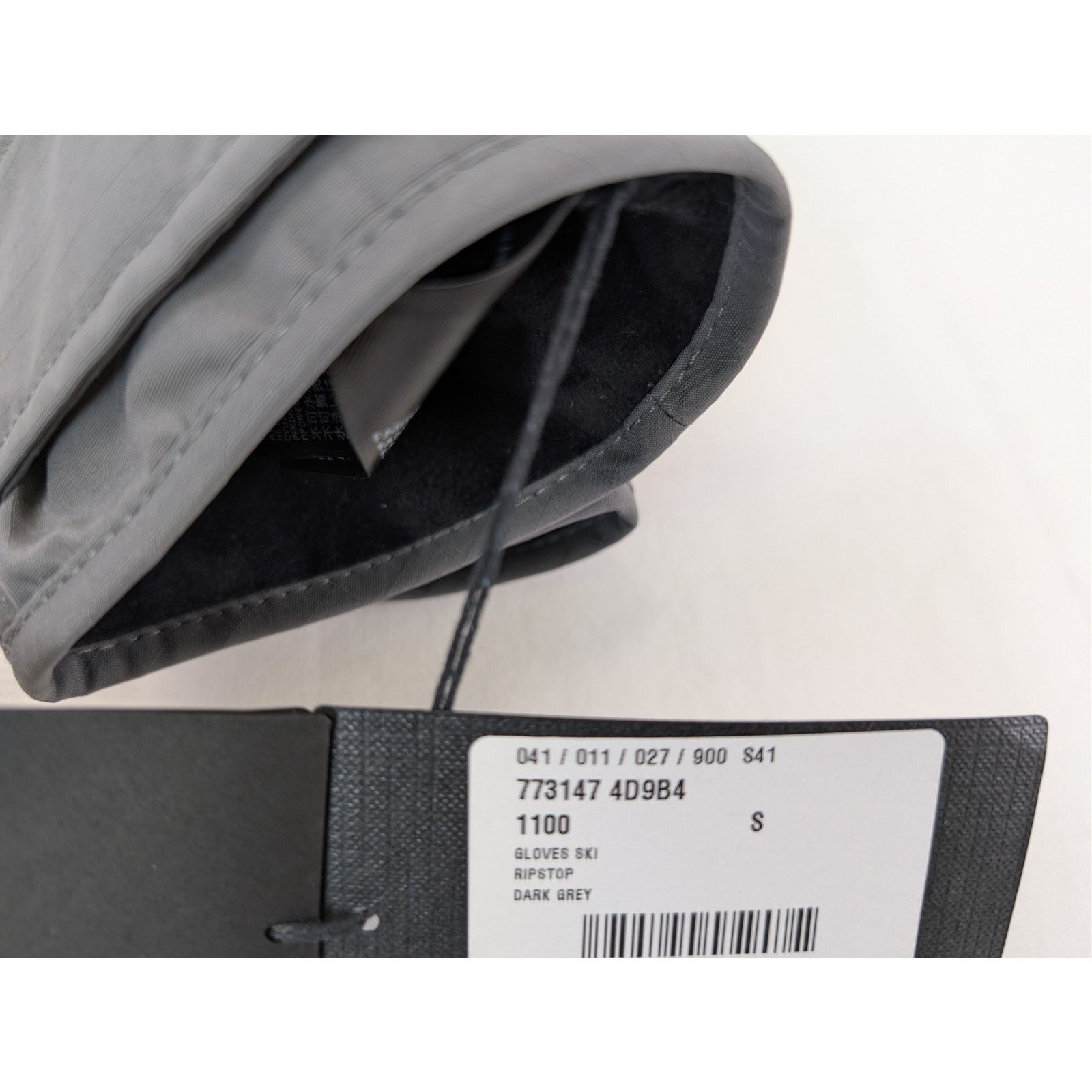 Balenciaga o1rshd1 Size: S / Ripstop Ski Gloves in Dark Grey Size ONE SIZE - 21 Thumbnail