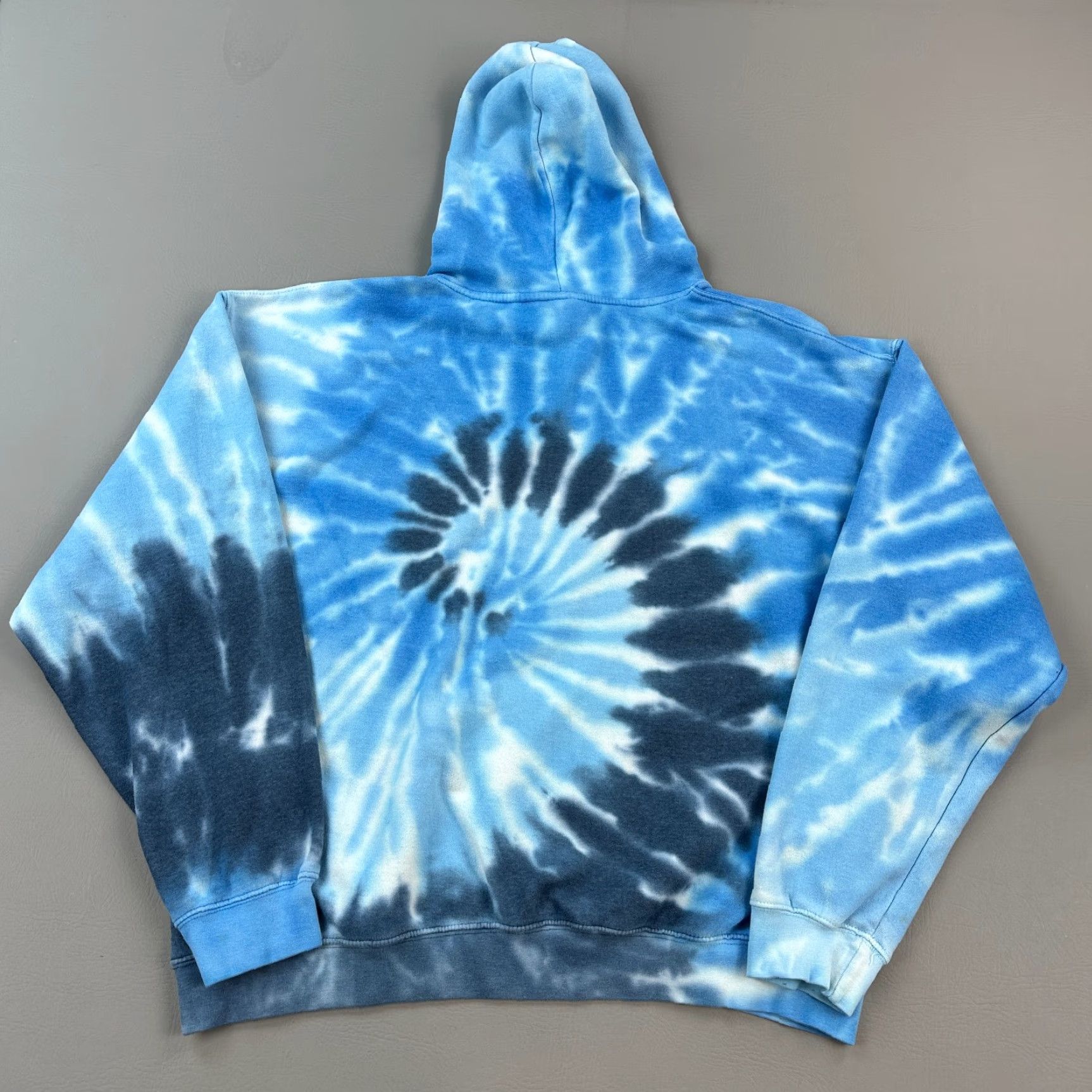 Vintage Dreamsicle Hoodie Mens XL Blue Spiral Tie Dye Pullover Sweatshirt Shirt Mens XL Blue Tie Dye Hoodie Pullover Sweatshirt 90s Retro Sportswear Size US XL / EU 56 / 4 - 6 Thumbnail