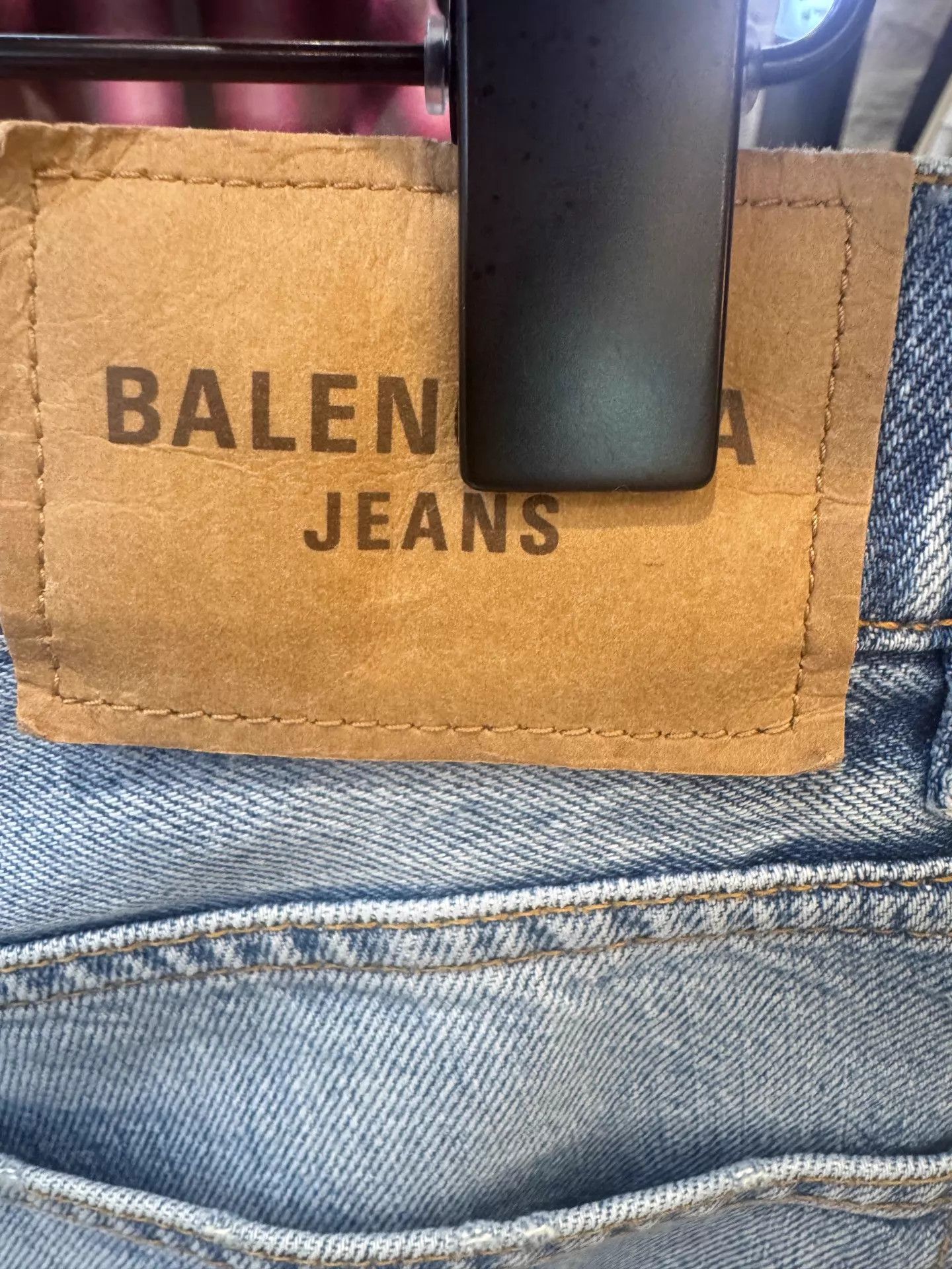 Balenciaga Balenciaga Washed Distressed Straight Unisex Jeans Size 26" / US 2 / IT 38 - 4 Thumbnail