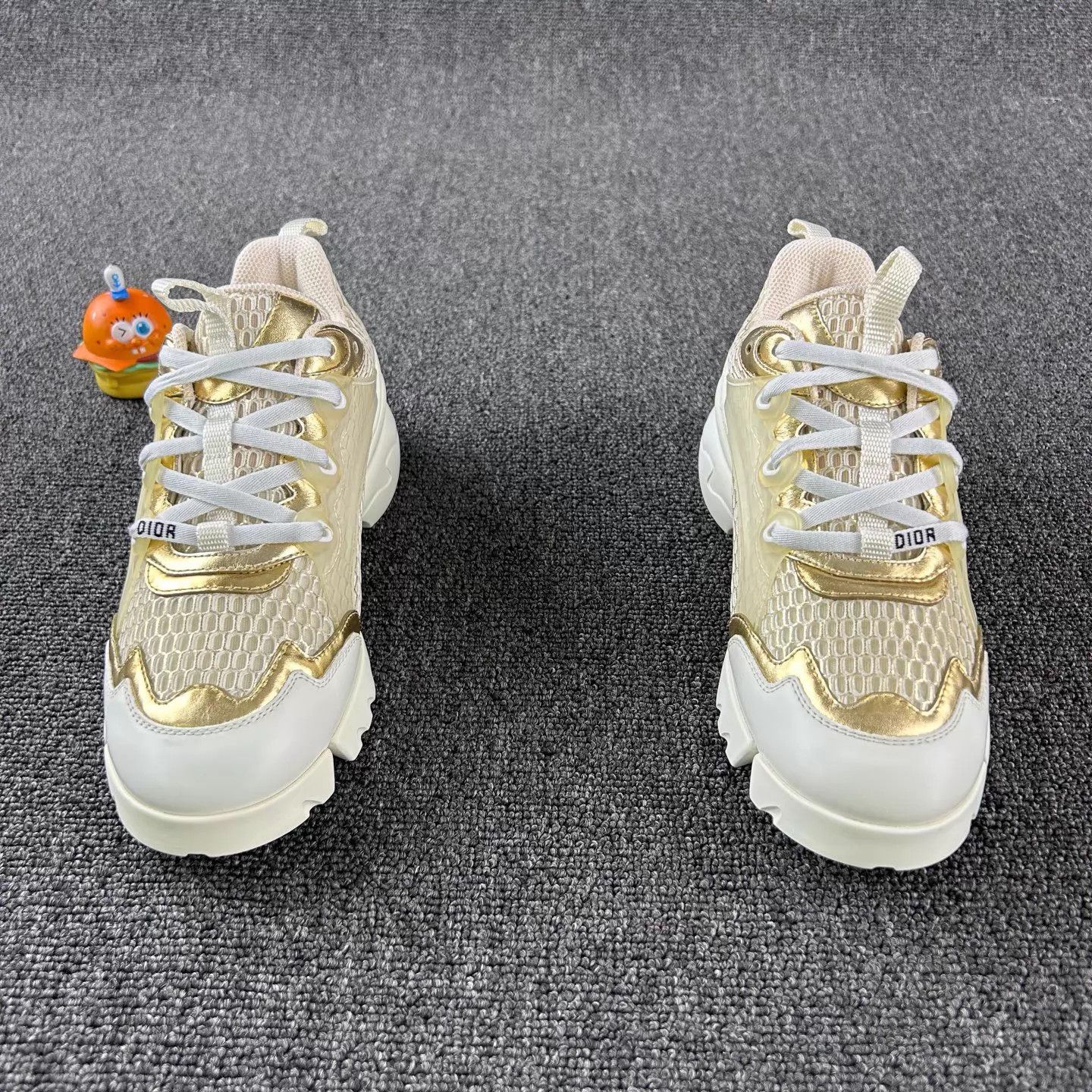 Dior Dior gold dad sneakers women's 37.5 Size US 7 / IT 37 - 2 Thumbnail