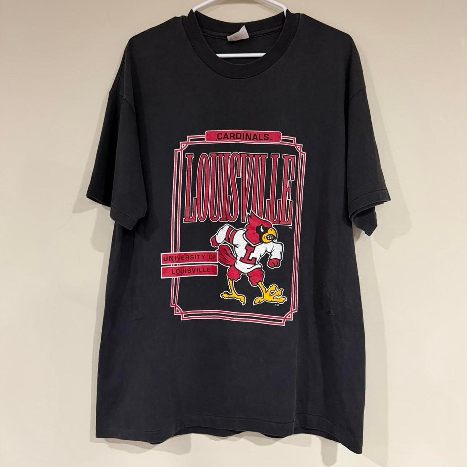 Hanes Vintage Louisville Cardinals Shirt Size US XL / EU 56 / 4 - 1 Thumbnail