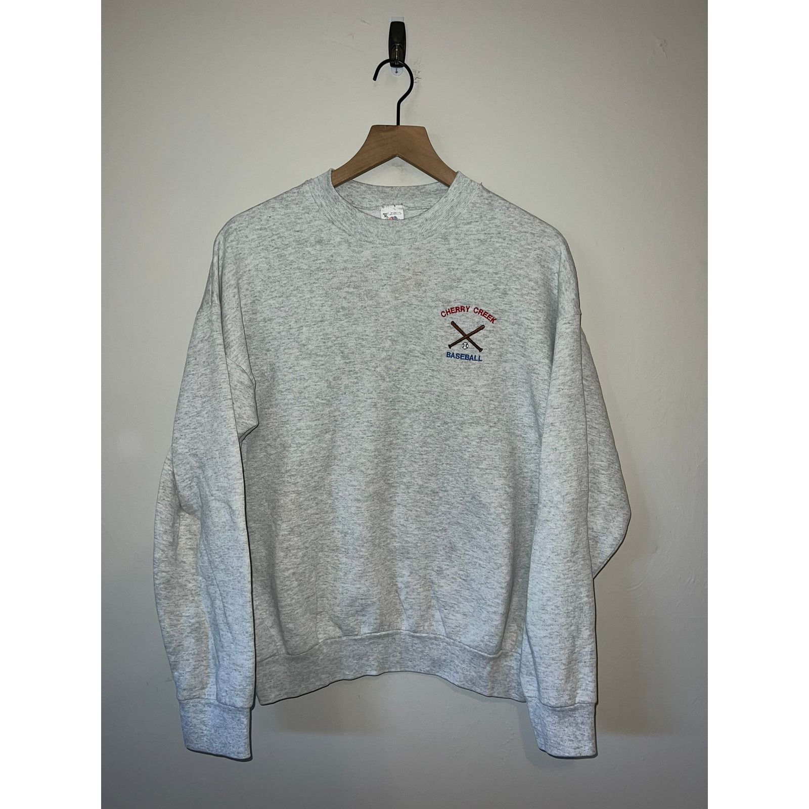 Fruit Of The Loom Vintage Cherry Creek Sweatshirt Baseball Crewneck XL 90s Size US XL / EU 56 / 4 - 1 Thumbnail