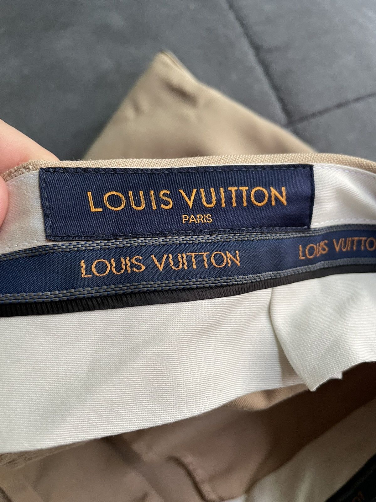 Louis Vuitton Louis Vuitton Pleated Pants With Piping Detail Size US 36 / EU 52 - 11 Thumbnail