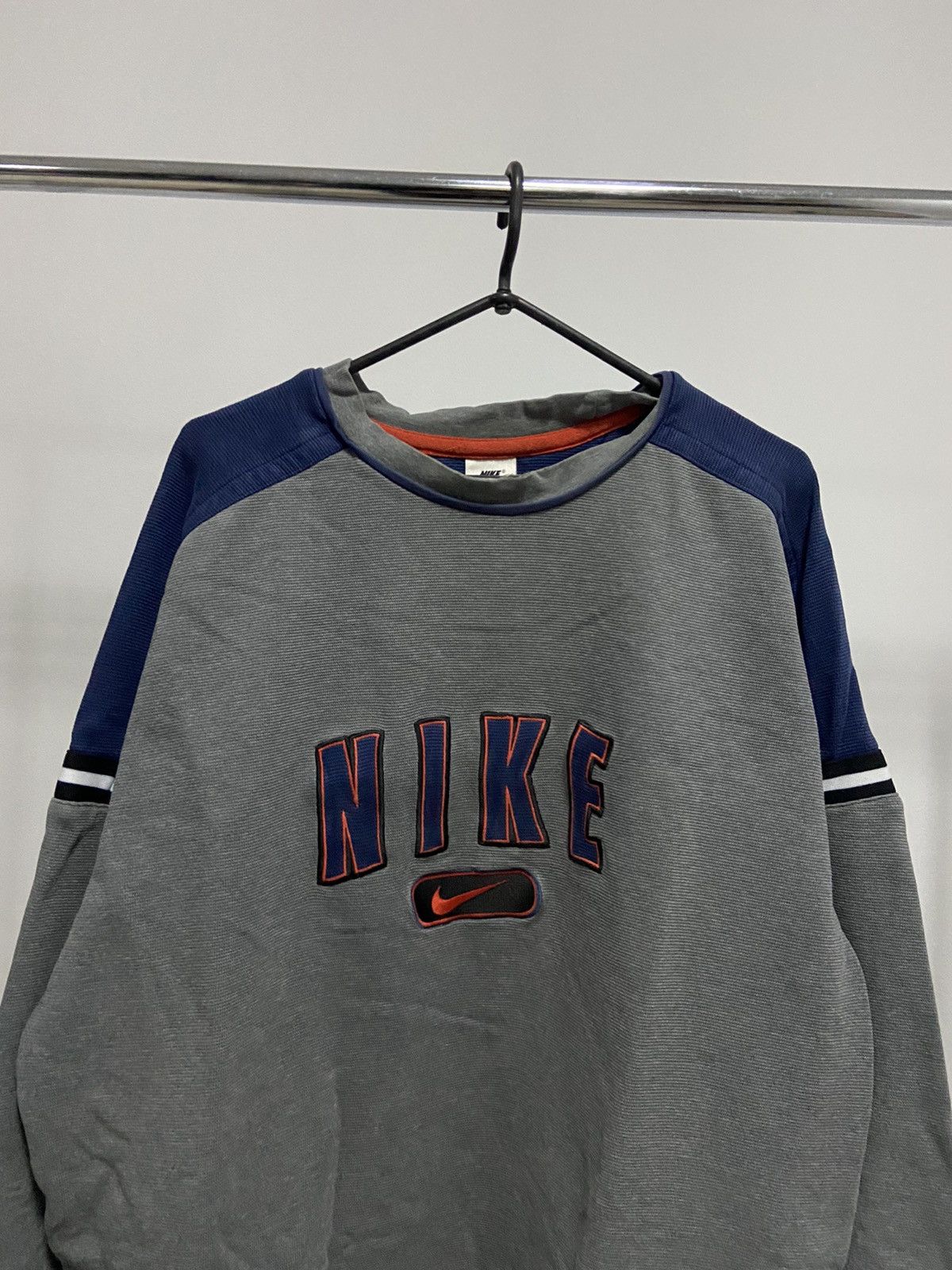 Nike × Vintage Nike Sweatshirt big Logo Vintage 90s skate Size US XL / EU 56 / 4 - 4 Thumbnail