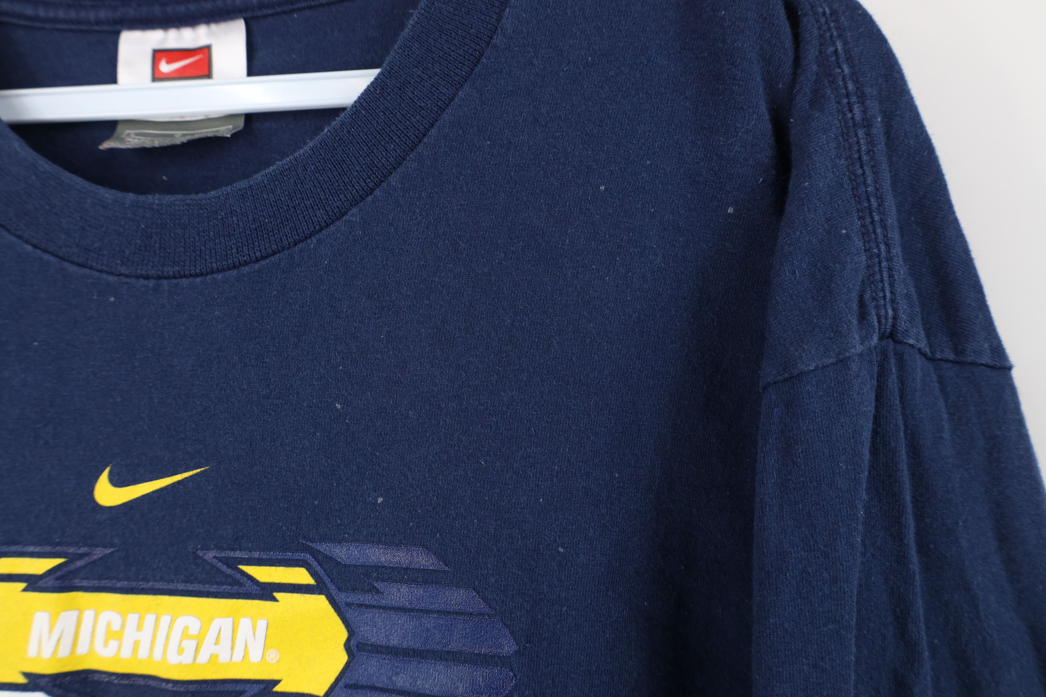 Nike Vintage Nike Mini Swoosh University of Michigan T-Shirt Size US L / EU 52-54 / 3 - 5 Thumbnail