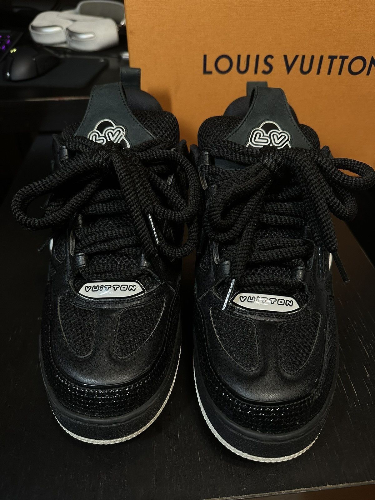 Louis Vuitton Black and White Skate Sneakers Size US 9 / EU 42 - 4 Thumbnail