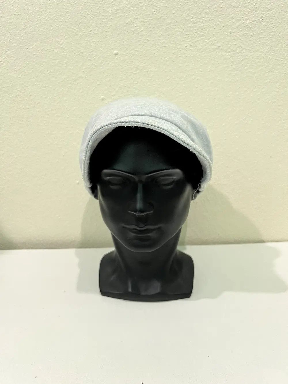 Champion Vintage Champion Small Logo Beanie Cap Size ONE SIZE - 4 Thumbnail