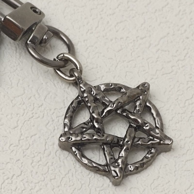 Vintage Solid Dice and Skulls Rock Wallet Chain Size ONE SIZE - 6 Thumbnail