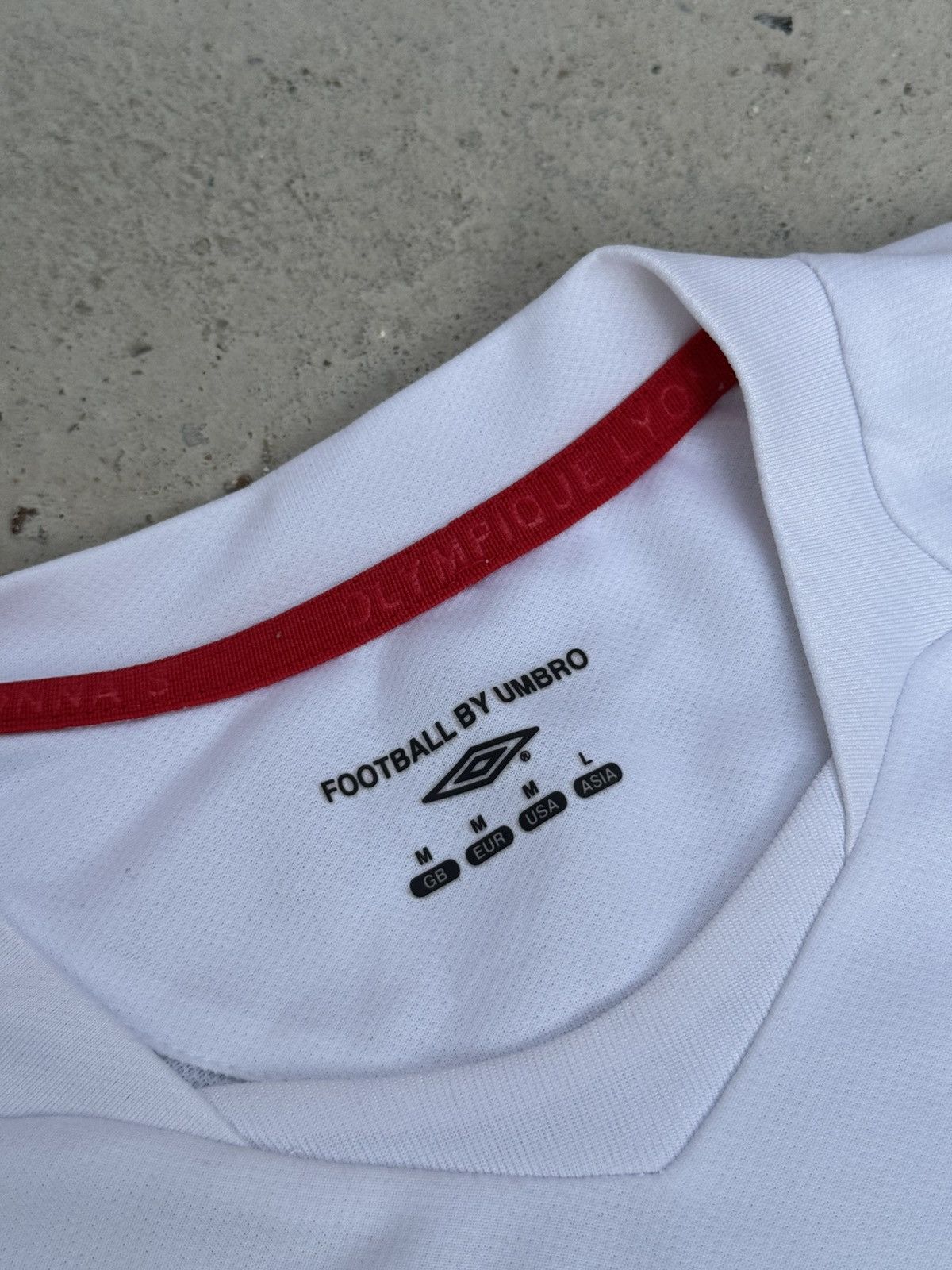Umbro RARE UMBRO OLIMPIQUE LYONNAIS JERSEY BIG LOGO Size US M / EU 48-50 / 2 - 9 Thumbnail