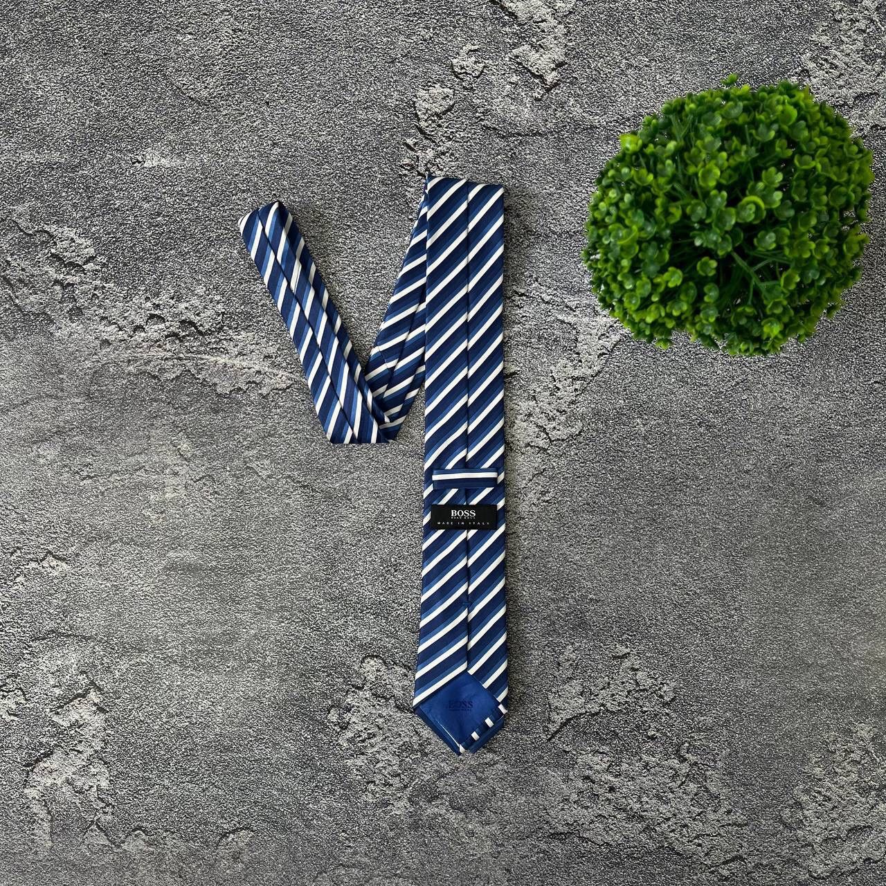 Hugo Boss HUGO BOSS Men's Silk Tie Blue And Ivory Striped Pattern Size ONE SIZE - 8 Thumbnail