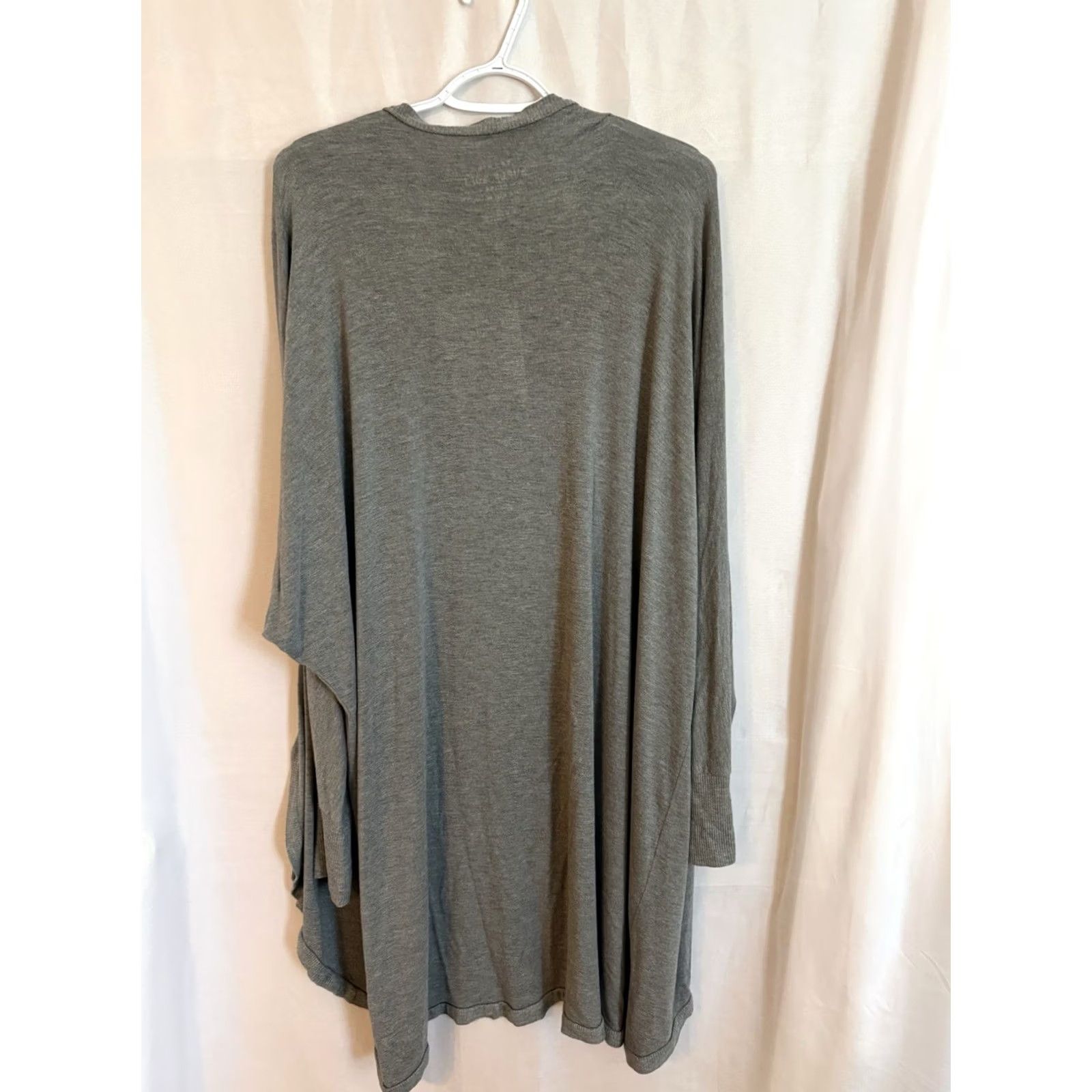 Torrid Torrid Cardigan Sweater Long Gray 1X Plus Womens Knit Relaxed Casual Machine Washable Gray Cardigan 1X Torrid Womens Cardigan Size XL / US 12-14 / IT 48-50 - 2 Thumbnail