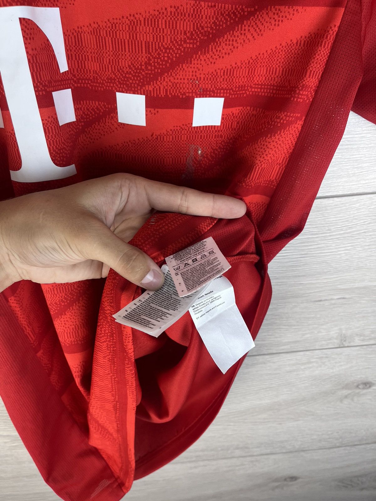 Adidas MENS JERSEY ADIDAS BAYERN MUNCHEN #9 LEVANDOWSKI 15/16s Size US XS / EU 42 / 0 - 19 Thumbnail