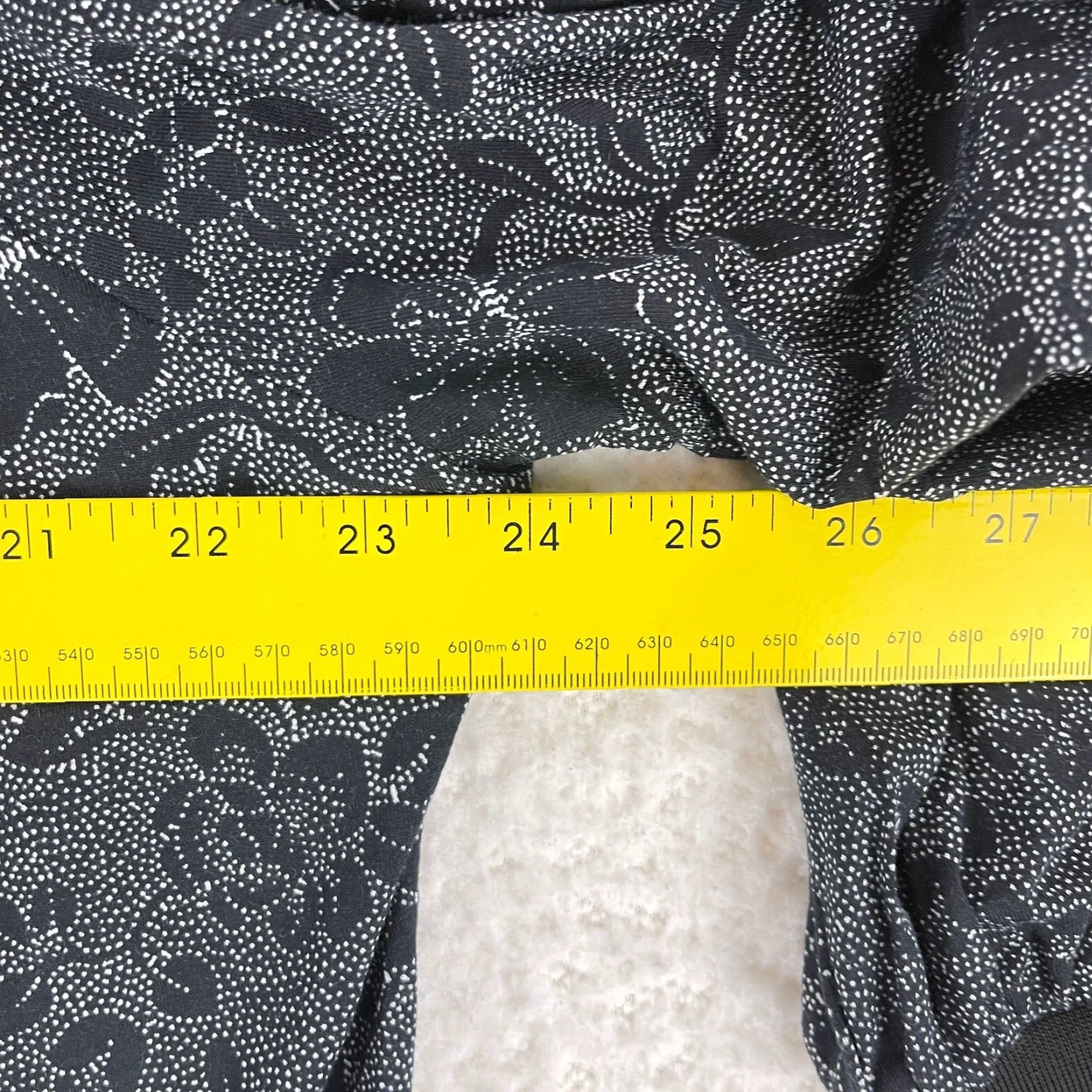 Ann Taylor Ann Taylor Black Floral Mock Neck Long Sleeve Shirt Womens Large Pullover Work New Size L / US 10 / IT 46 - 7 Thumbnail