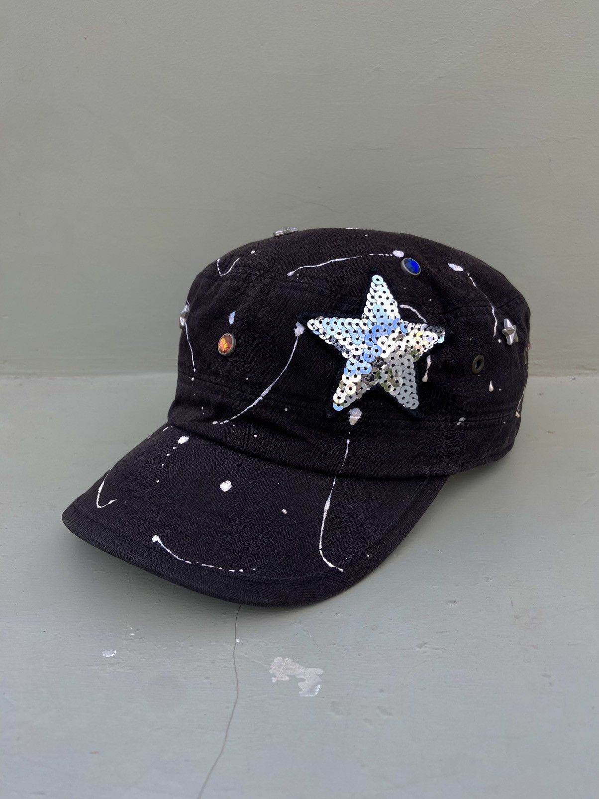 PERSIMMON-DYED DIVISOR HAT – VUJA DÉ