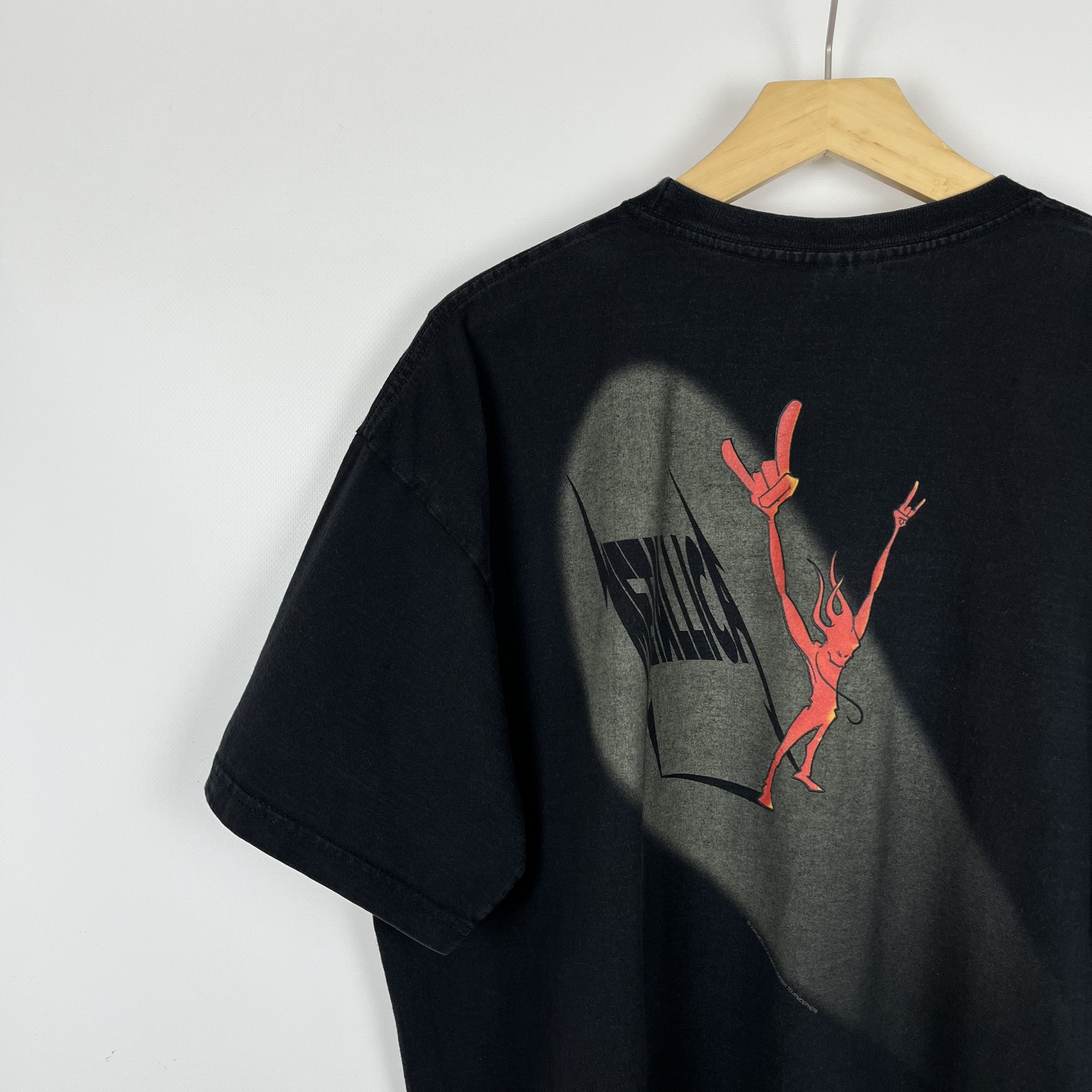 Band Tees Vintage Metallica Fireman Rare Rock Band T Shirt 00’s Size US XL / EU 56 / 4 - 5 Thumbnail