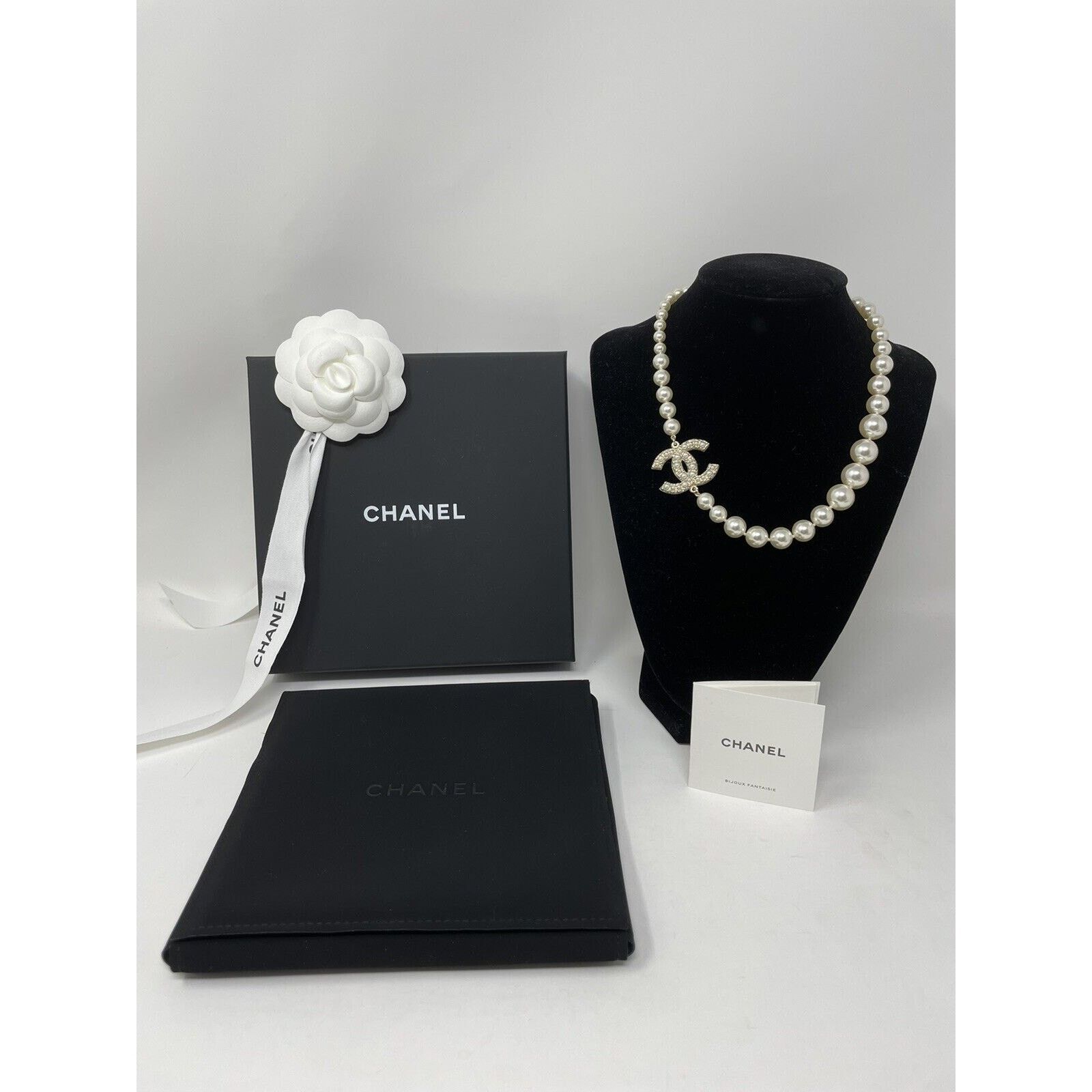 Chanel Chanel Pearl CC Chocker Necklace NWOT Size ONE SIZE - 2 Thumbnail