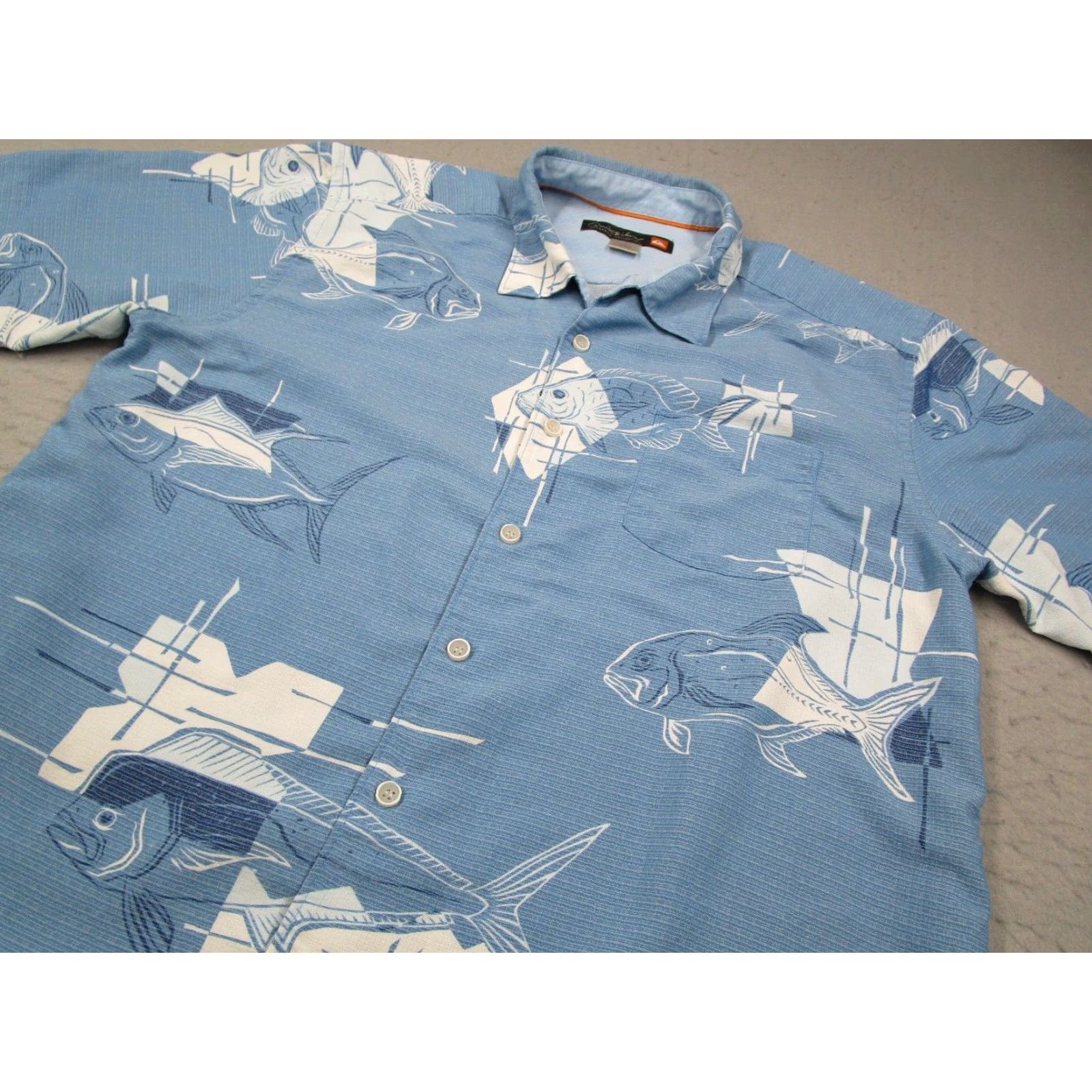 Quiksilver Quiksilver Waterman Shirt Mens Large Blue Button Up Hawaiian Camp Fish Tiki Size US L / EU 52-54 / 3 - 2 Thumbnail