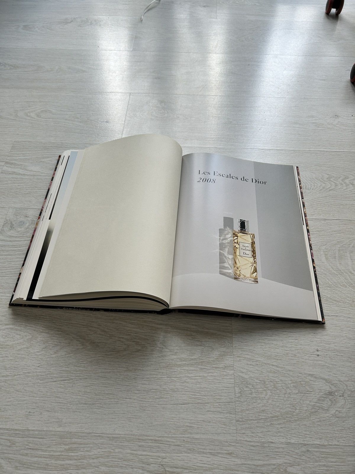 Dior Dior “The Perfumes” Book Size ONE SIZE - 18 Thumbnail