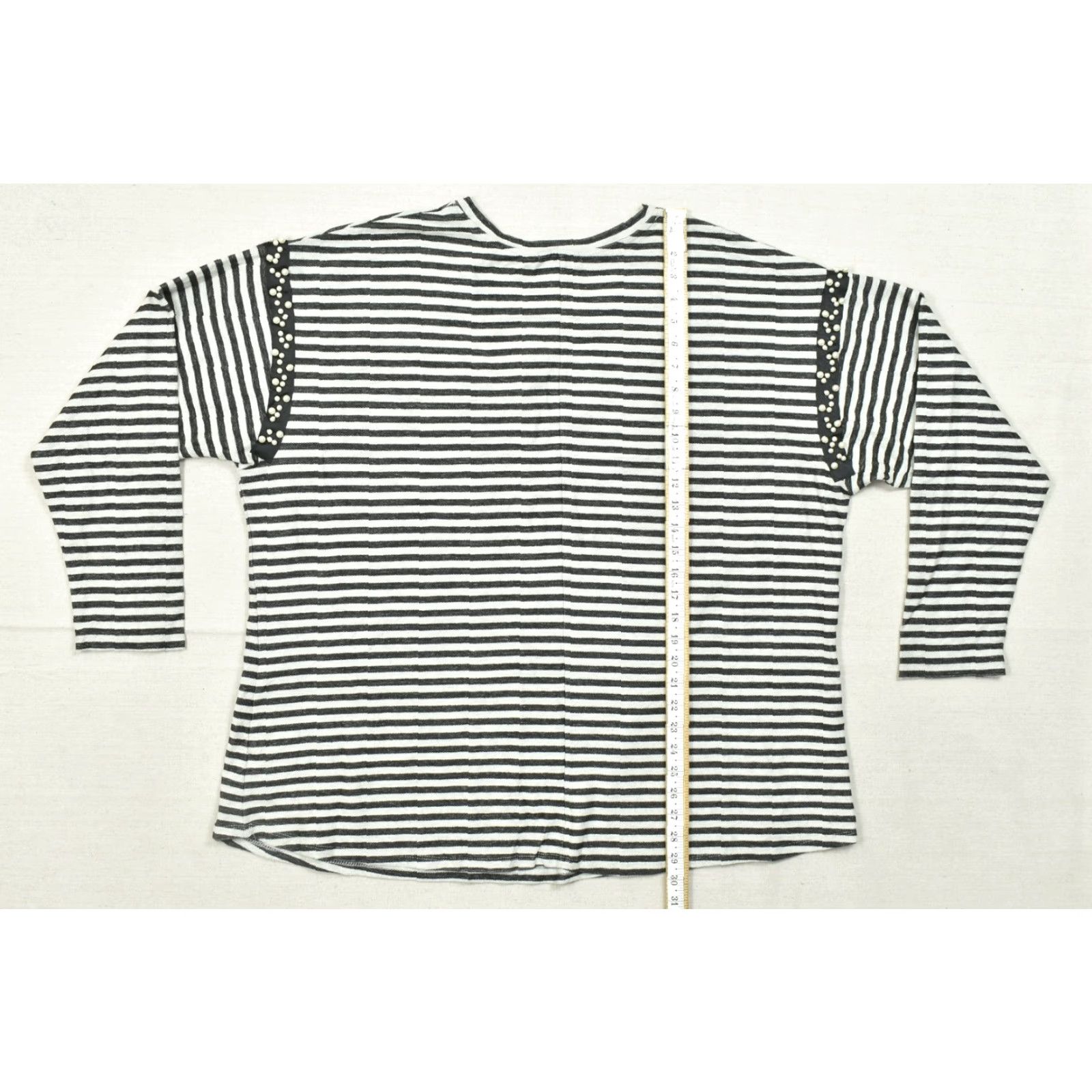 Vintage Lane Bryant Women Top Striped Long Sleeve Gray White Faux Pearl Shoulder 28 Plus D Womens Size 4XL / US 24-26 - 4 Thumbnail