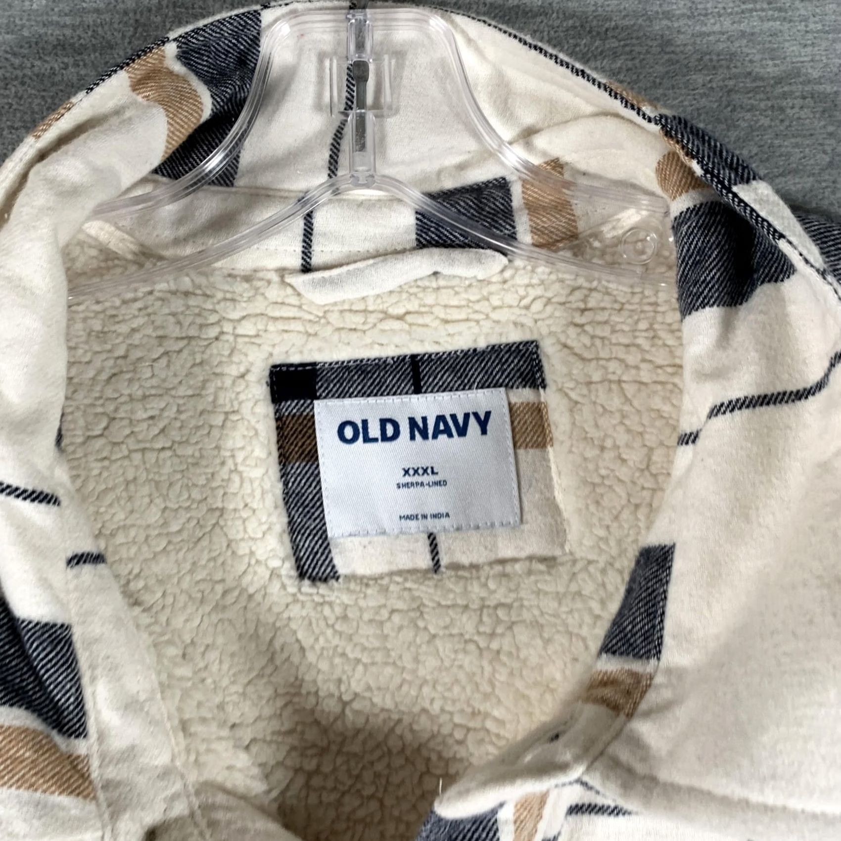 Old Navy Old Navy Jacket Mens 3XL White Plaid Sherpa Lined Flannel Shirt Puffer Size US XXL / EU 58 / 5 - 5 Thumbnail