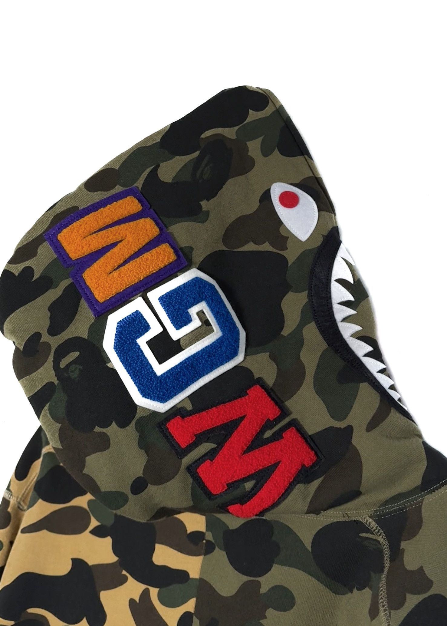 Bape Bape Beige Green Half Half Shark Hoodie Size US XL / EU 56 / 4 - 5 Thumbnail