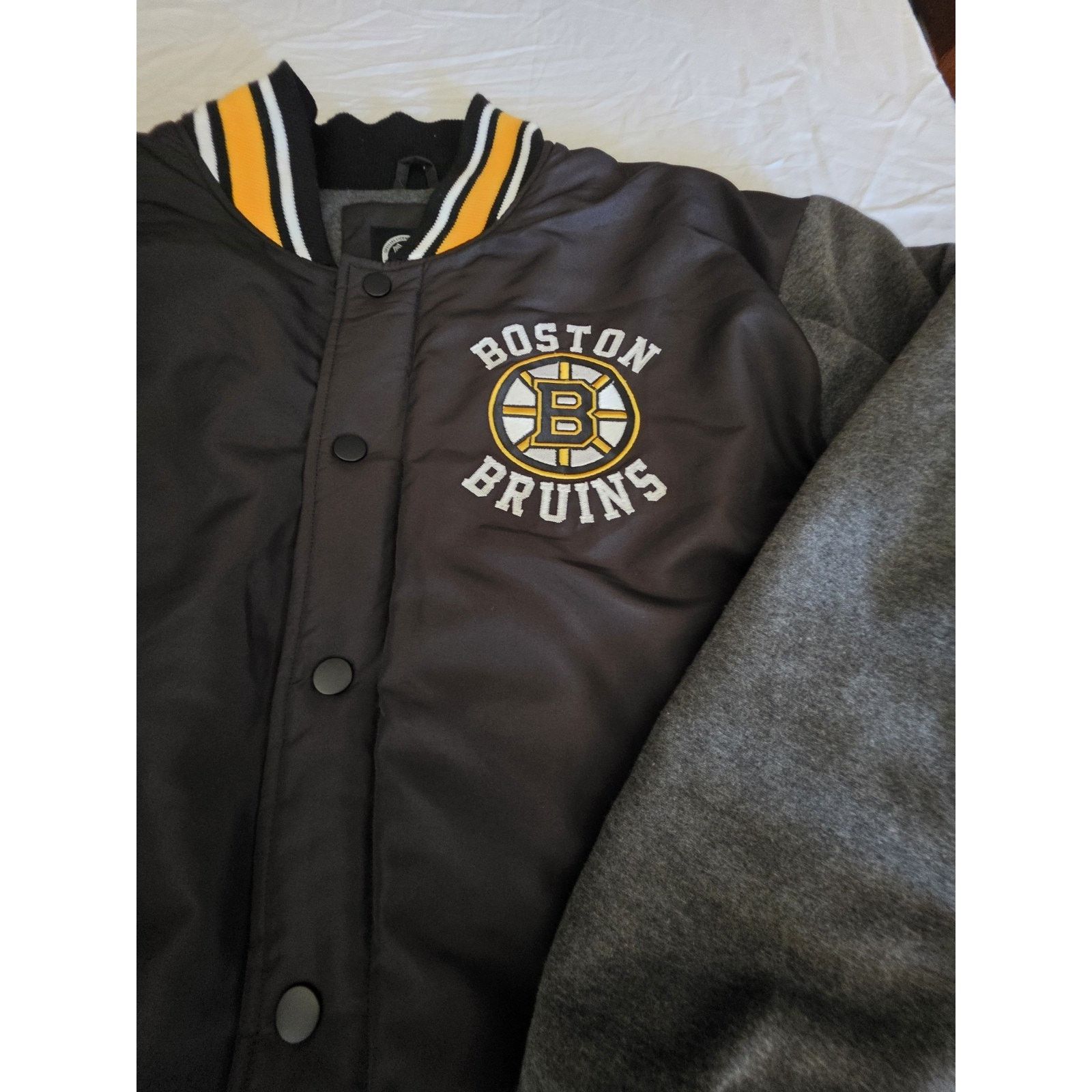 NHL Boston Bruins NHL Men's Size 4XL Varsity Style Black Jacket Size 46 - 2 Thumbnail