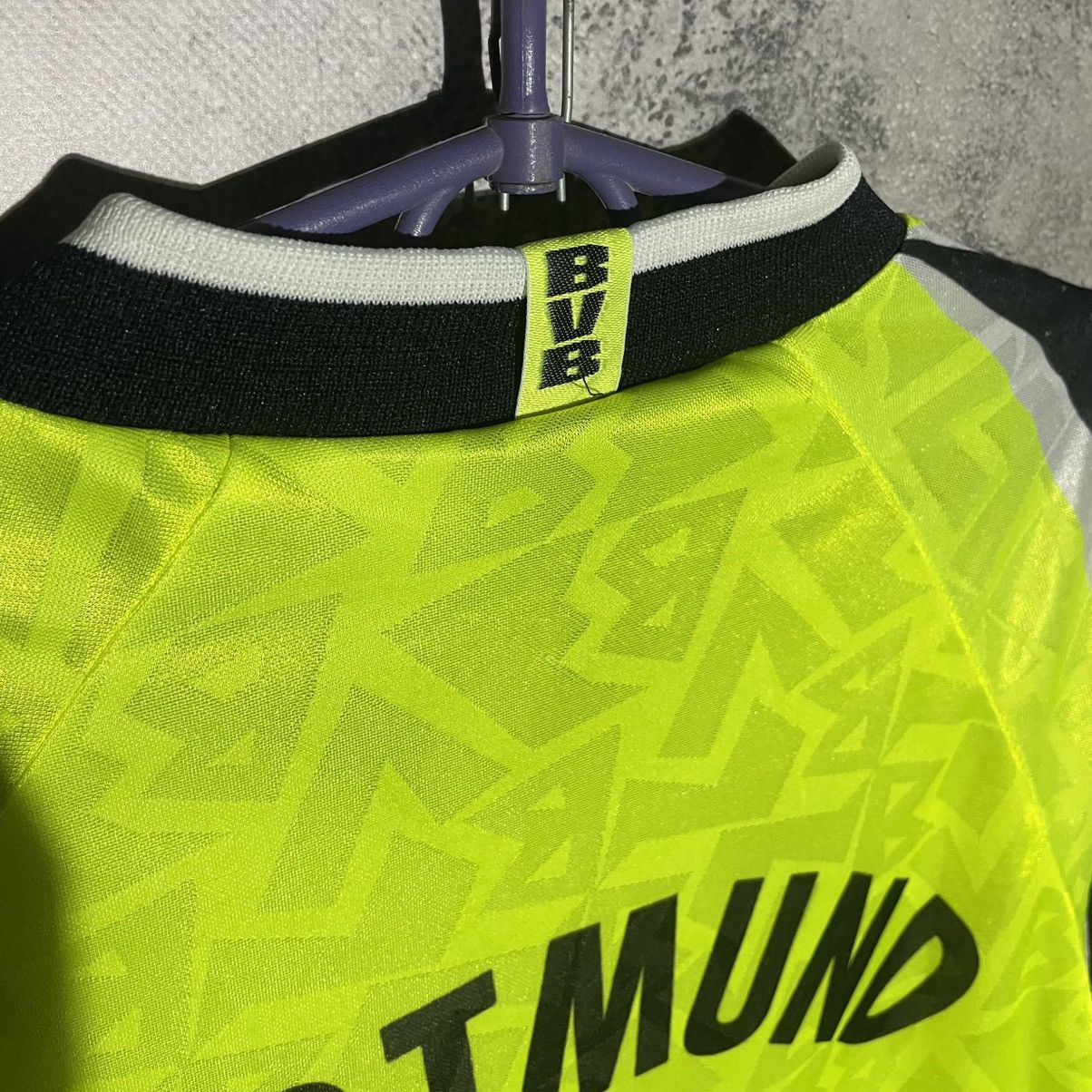 Nike Borussia Dortmund 95-96 Football Nike Shirt #9 Chapuisat Size US S / EU 44-46 / 1 - 18 Thumbnail