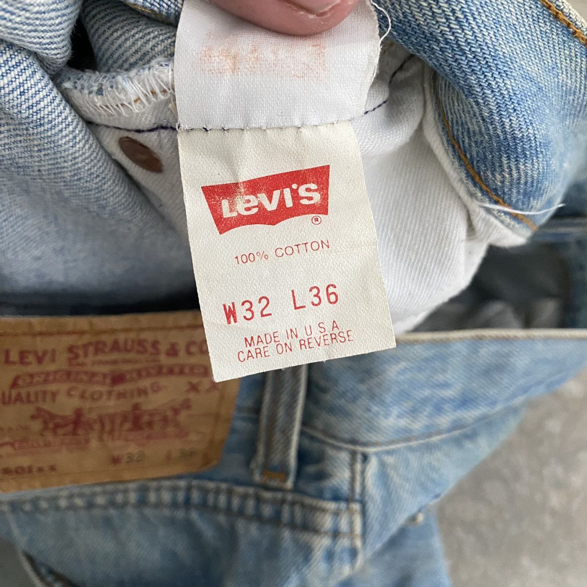 Levi's Size 30x32 Vintage 1991 Levis 501 Light Blue Dirty Jeans Size US 30 / EU 46 - 24 Thumbnail