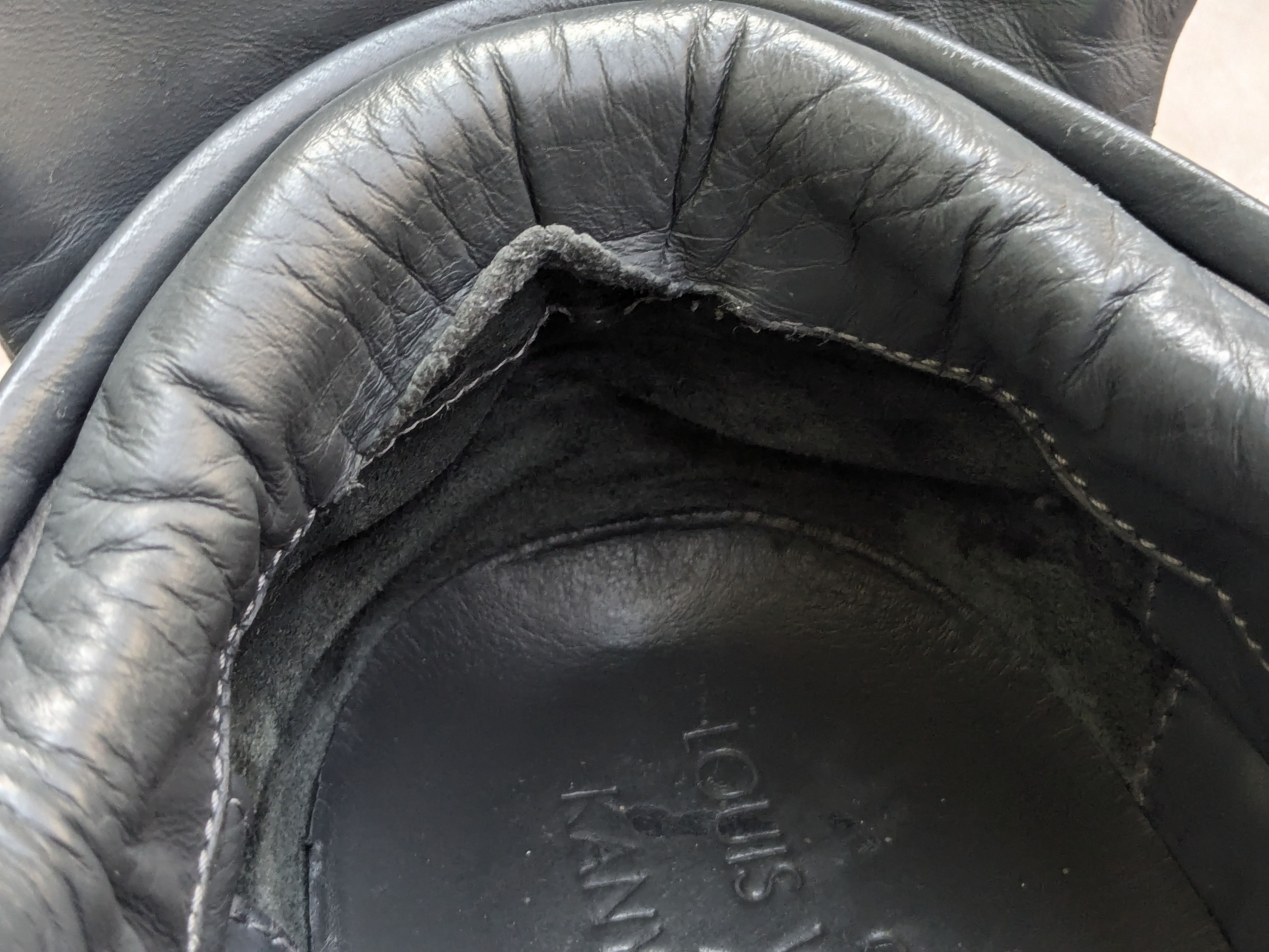 Kanye West × Louis Vuitton Louis Vuitton Dons Kanye West Gray Leather Low Tops 11 Size US 11 / EU 44 - 8 Thumbnail