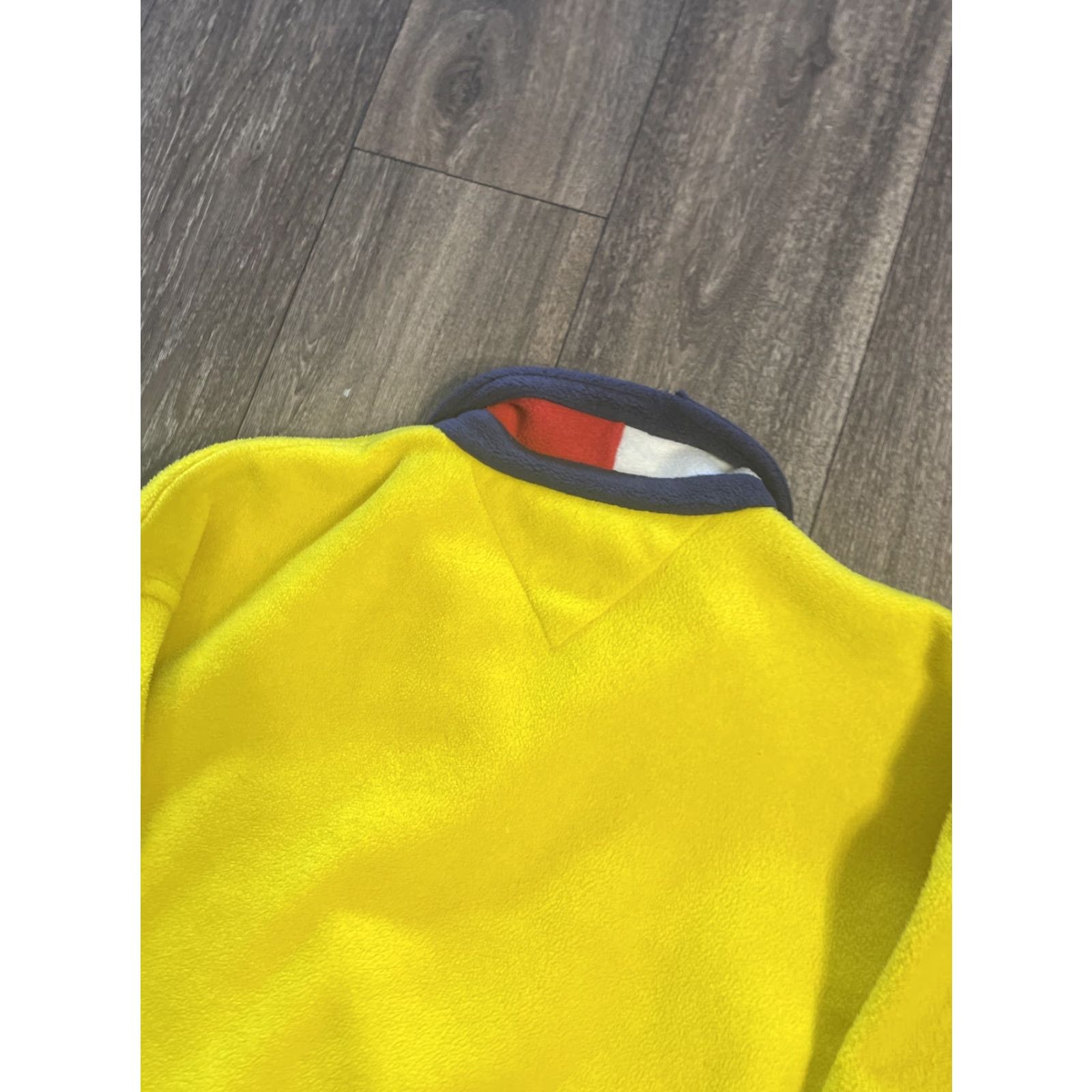 Tommy Hilfiger VINTAGE Tommy Hilfiger Yellow Quarterzip Fleece Sweatshirt M Adult Men Medium pullover fleece sweatshirt Size US M / EU 48-50 / 2 - 7 Thumbnail